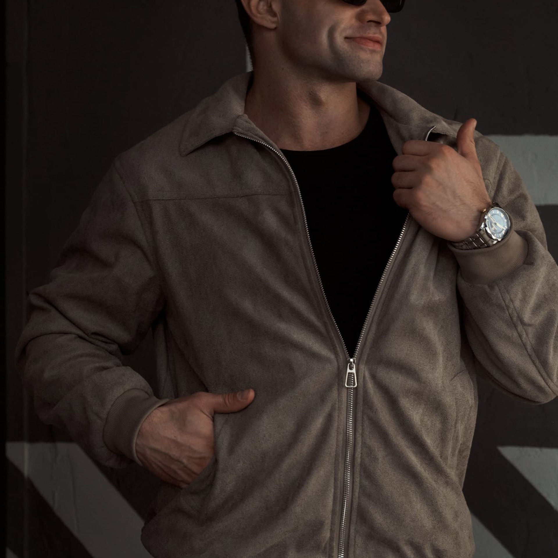 Предметная съёмка мужской одежды для маркетплейсов old | Sale Easy