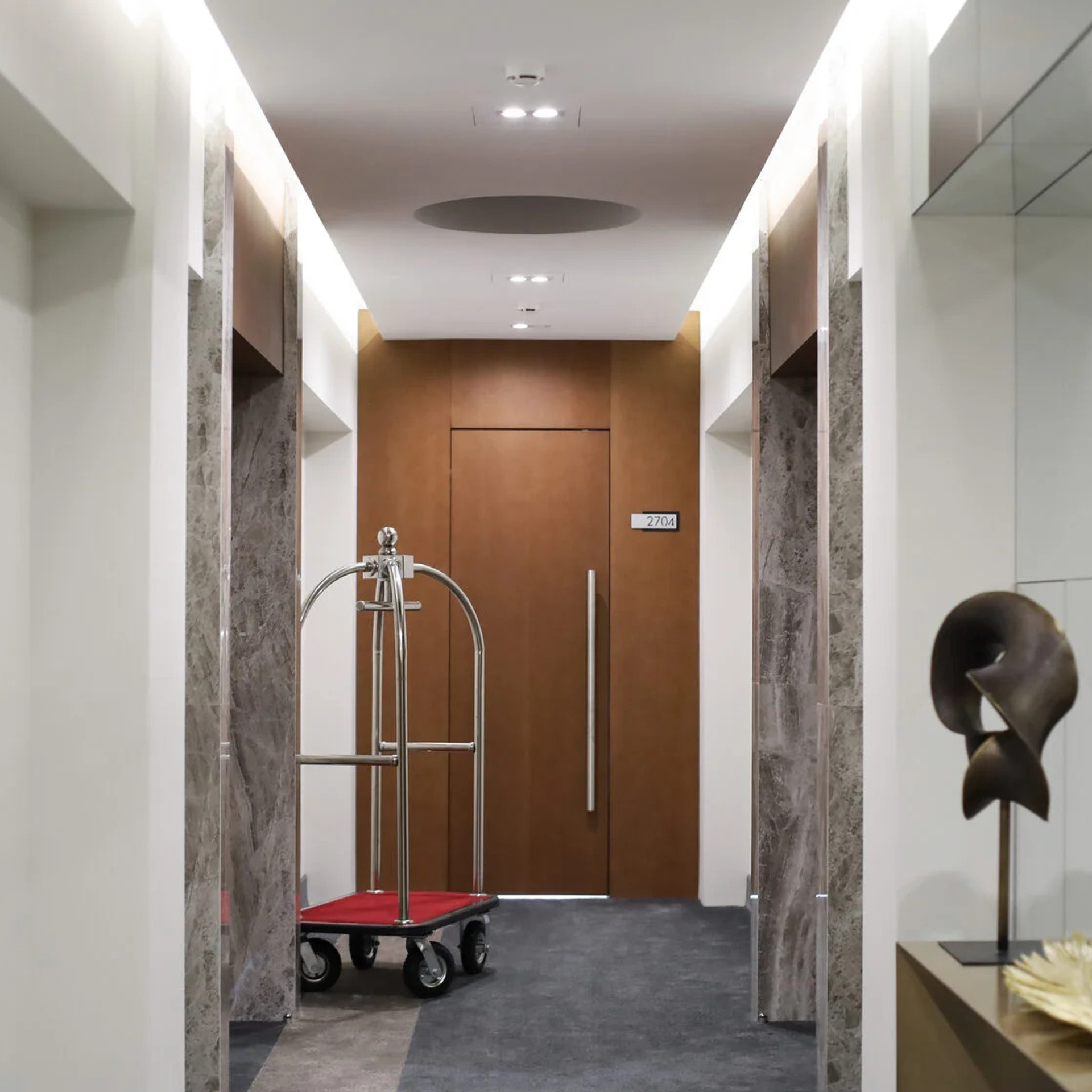 DELIGHT STUDIO — зал Лифт + Холл