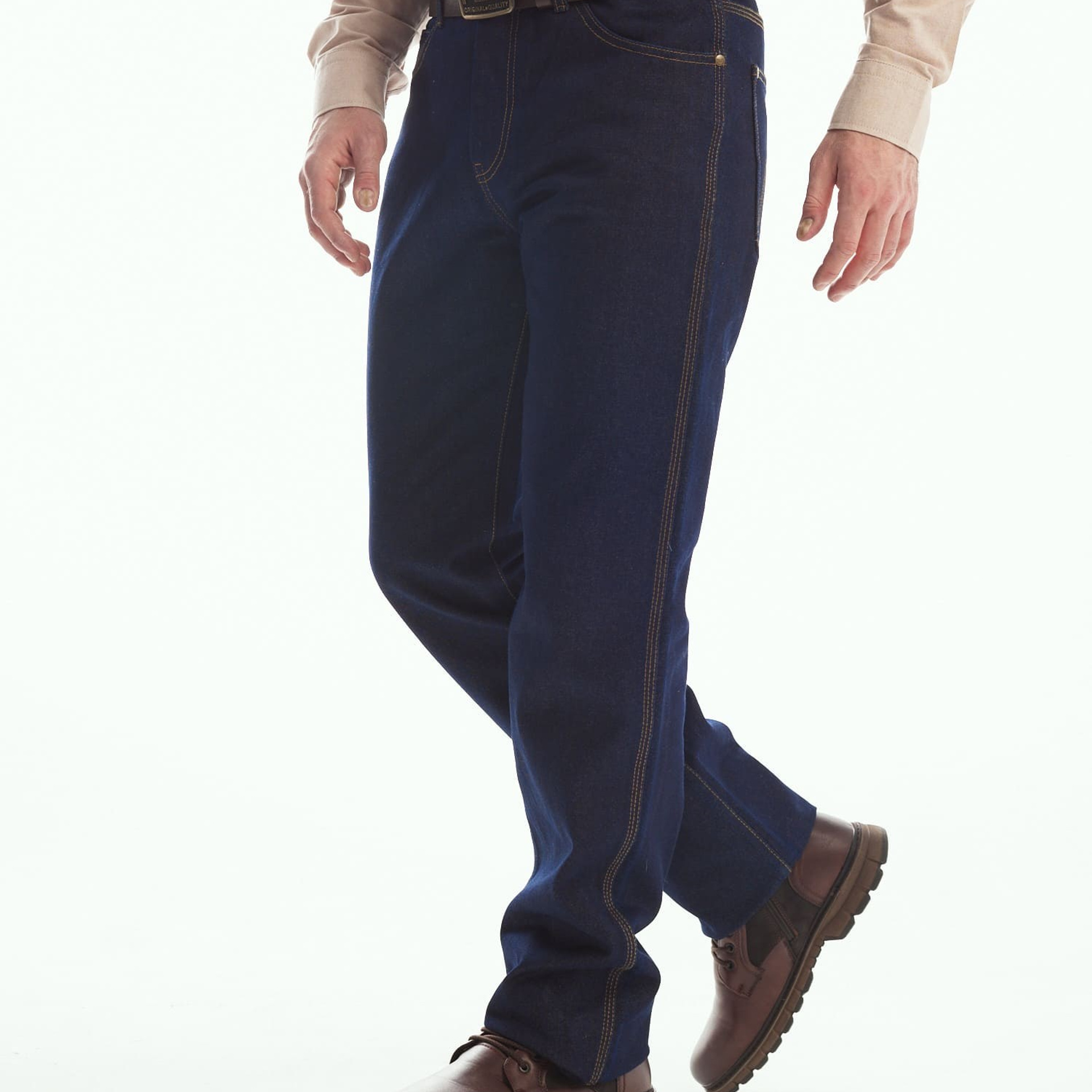 Предметная съёмка мужской одежды для маркетплейсов old | Sale Easy