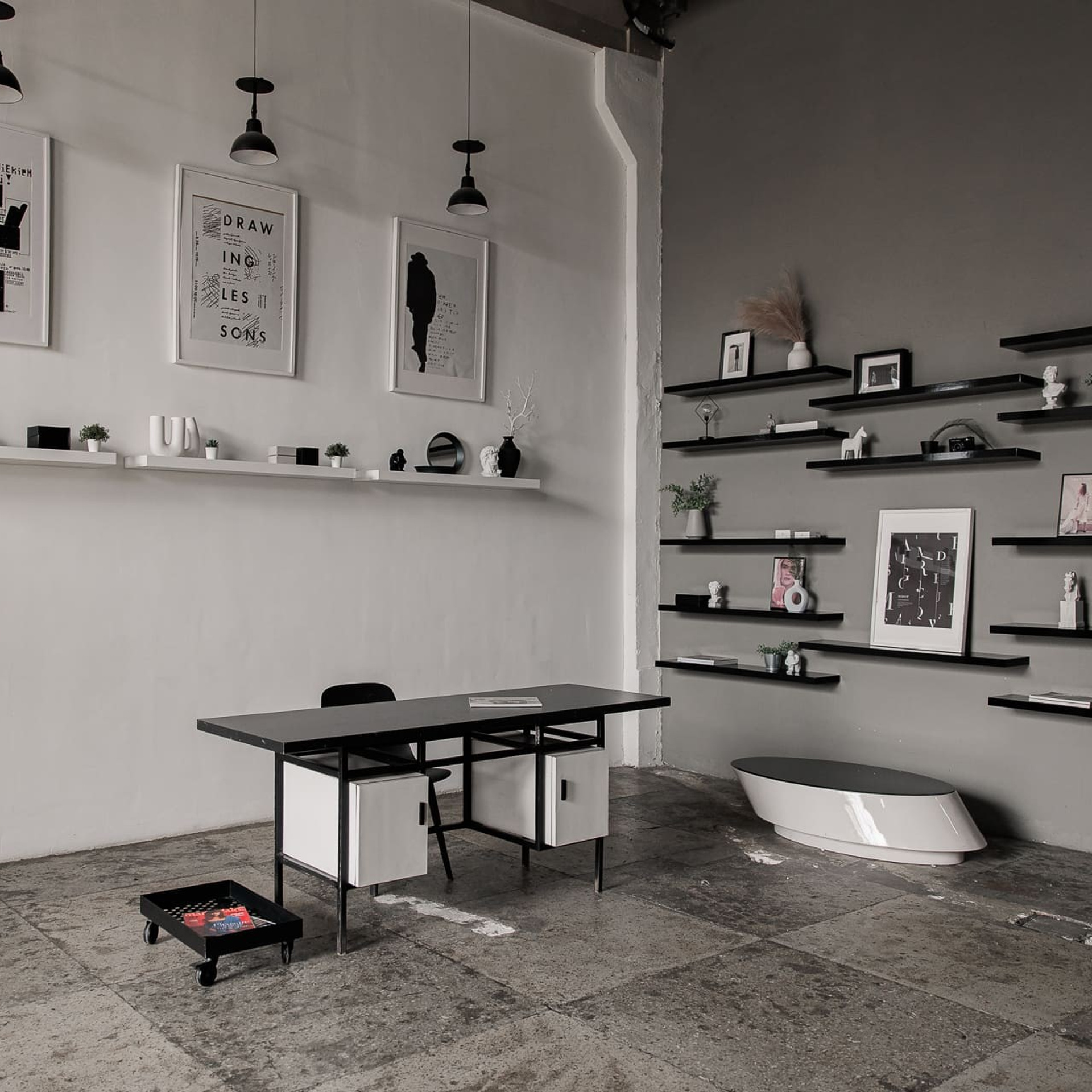 Stalinka — Content