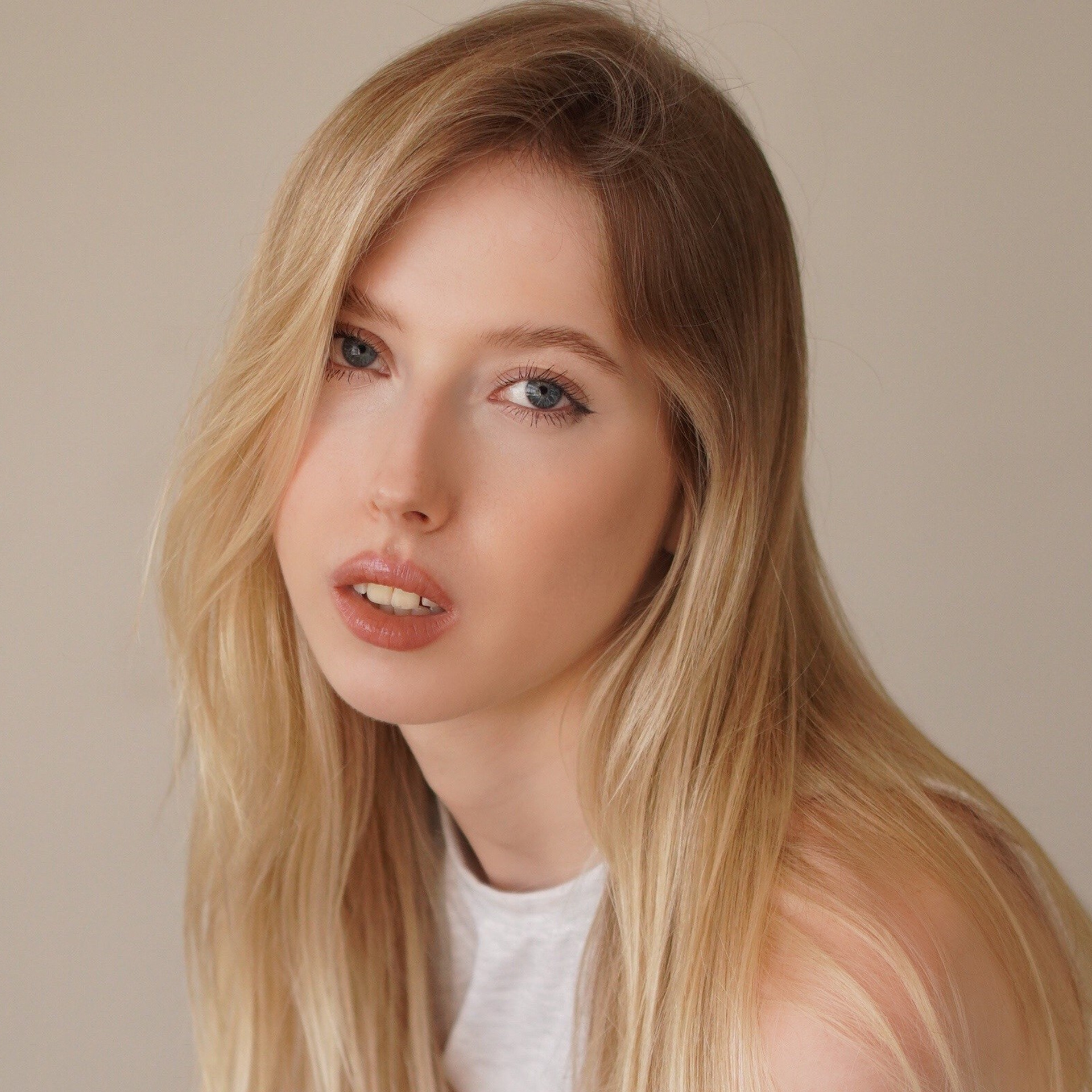 Алина | id 10147