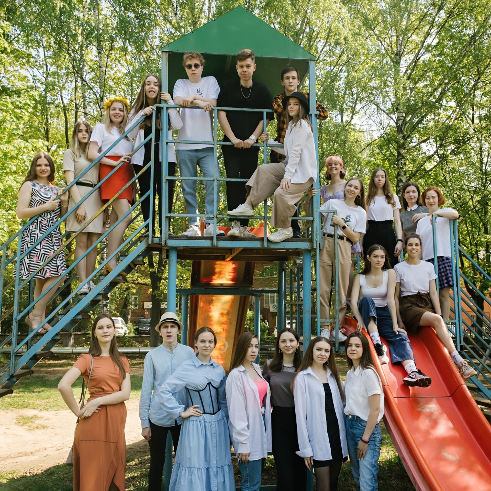 Прогулочные школьные фотосессии | Уличные съемки для школьников. Школьная съемка и создание выпускных альбомов в Нижнем Новгороде
