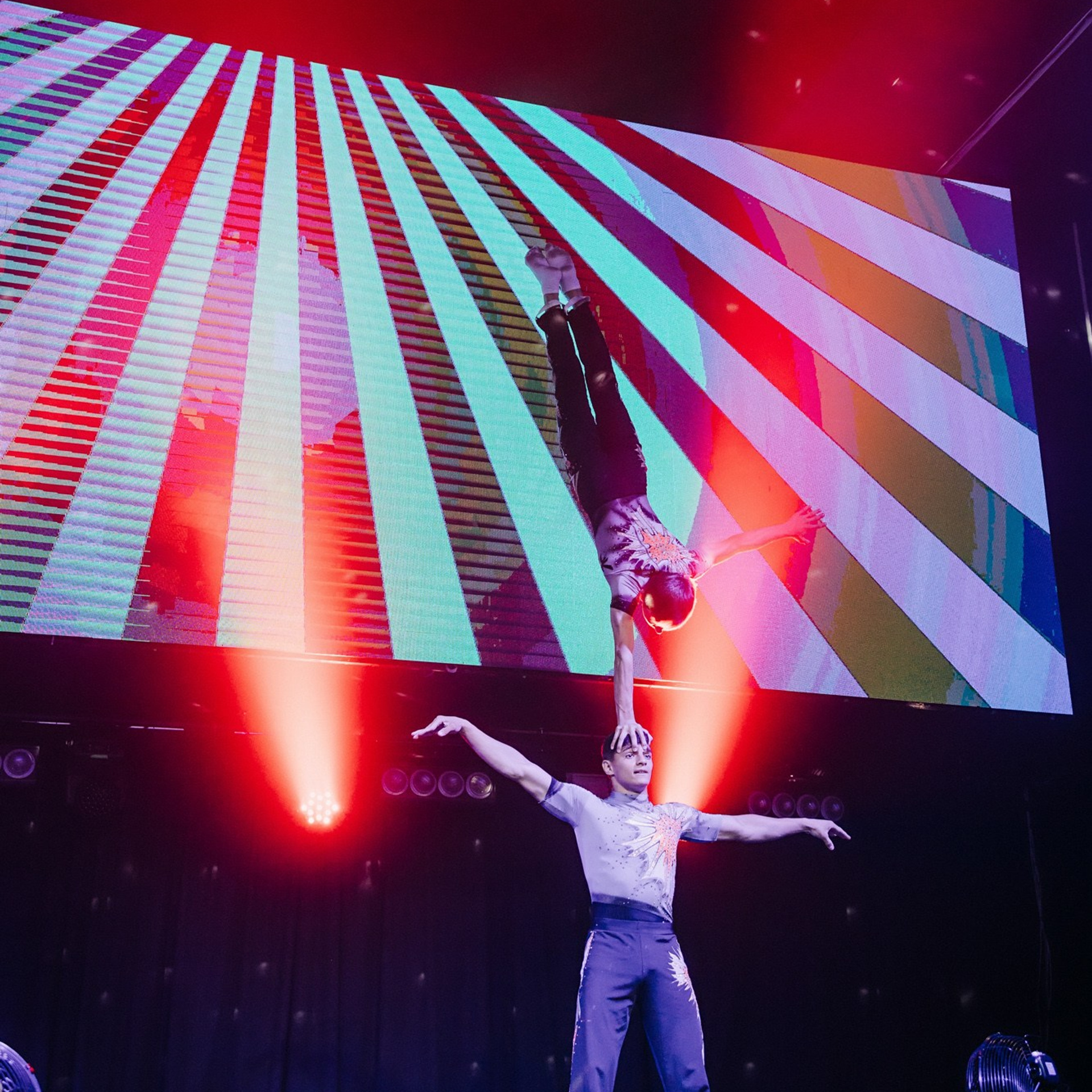 Выпускная фотосессия | Репортаж и съемка на фотозоне. Школьная съемка и создание выпускных альбомов в Нижнем Новгороде