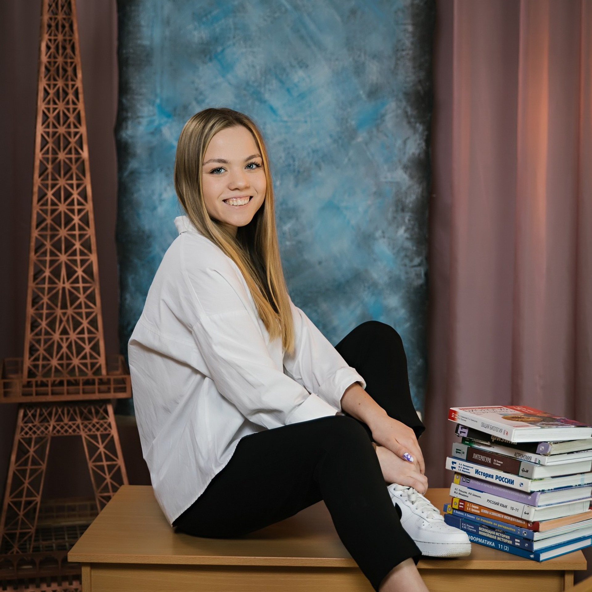 Съемка для выпускников старших классов – профессиональные фото  школьников 10-11 классов. Школьная съемка и создание выпускных альбомов в Нижнем Новгороде