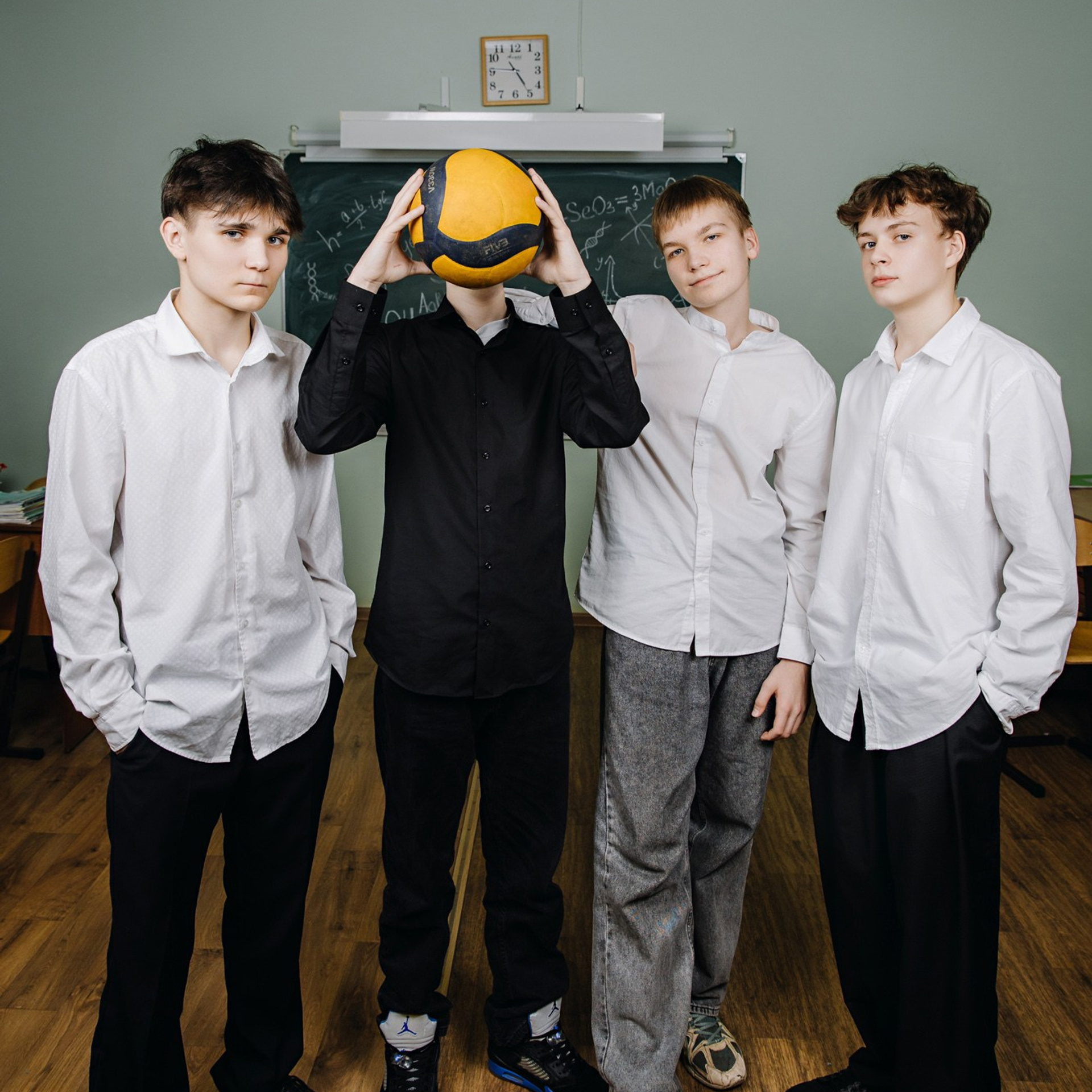 Съемка для выпускников старших классов – профессиональные фото  школьников 10-11 классов. Школьная съемка и создание выпускных альбомов в Нижнем Новгороде