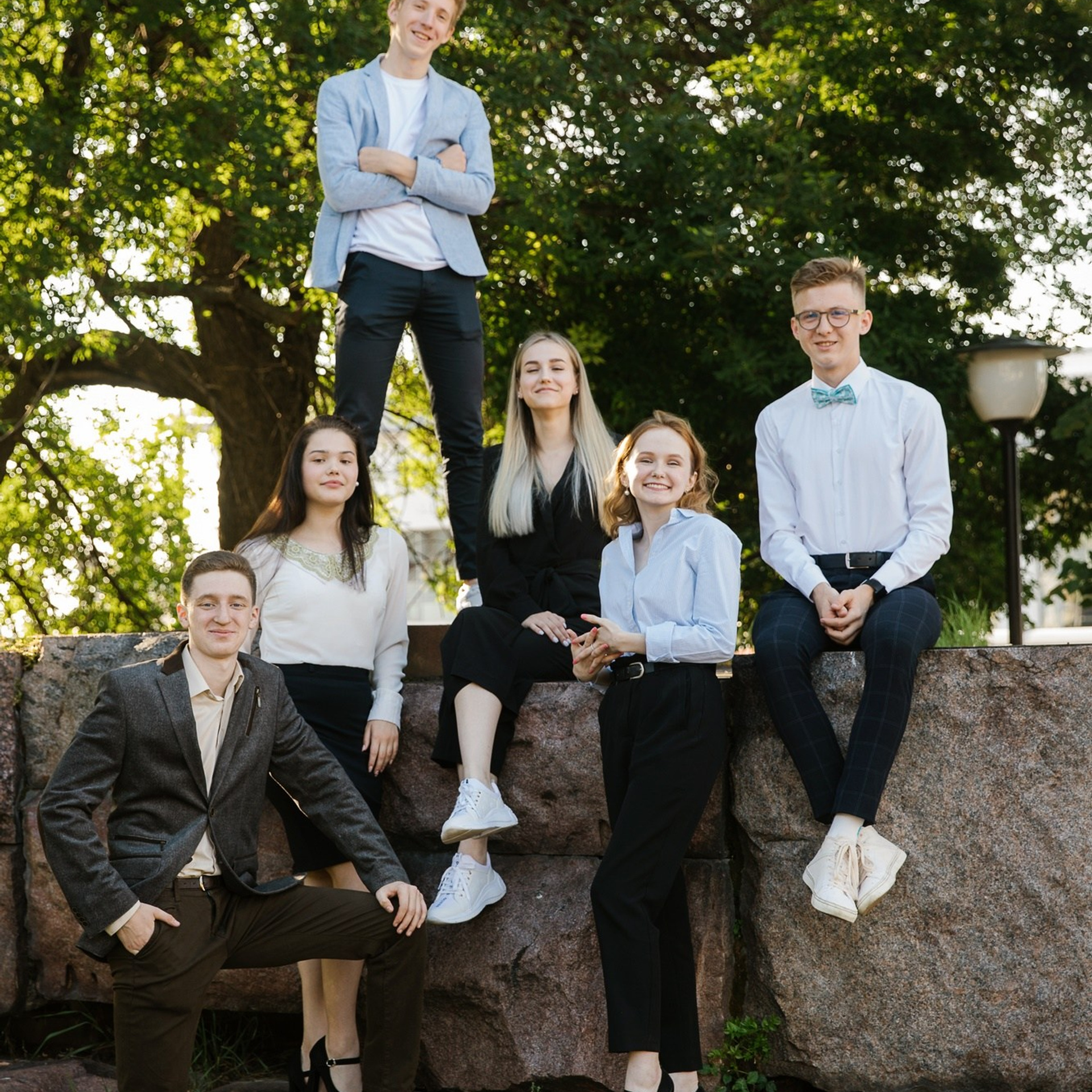 Прогулочные школьные фотосессии | Уличные съемки для школьников. Школьная съемка и создание выпускных альбомов в Нижнем Новгороде