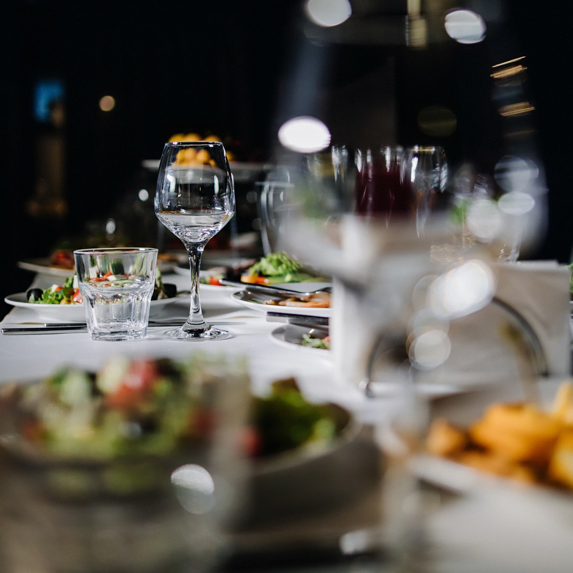 Выпускная фотосессия | Репортаж и съемка на фотозоне. Школьная съемка и создание выпускных альбомов в Нижнем Новгороде