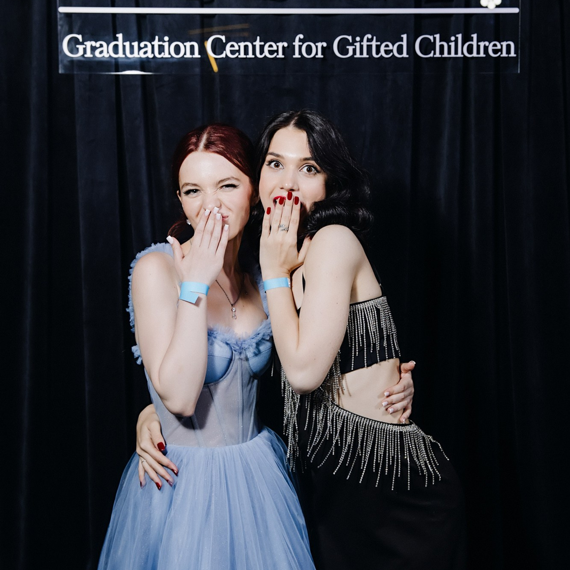 Выпускная фотосессия | Репортаж и съемка на фотозоне. Школьная съемка и создание выпускных альбомов в Нижнем Новгороде