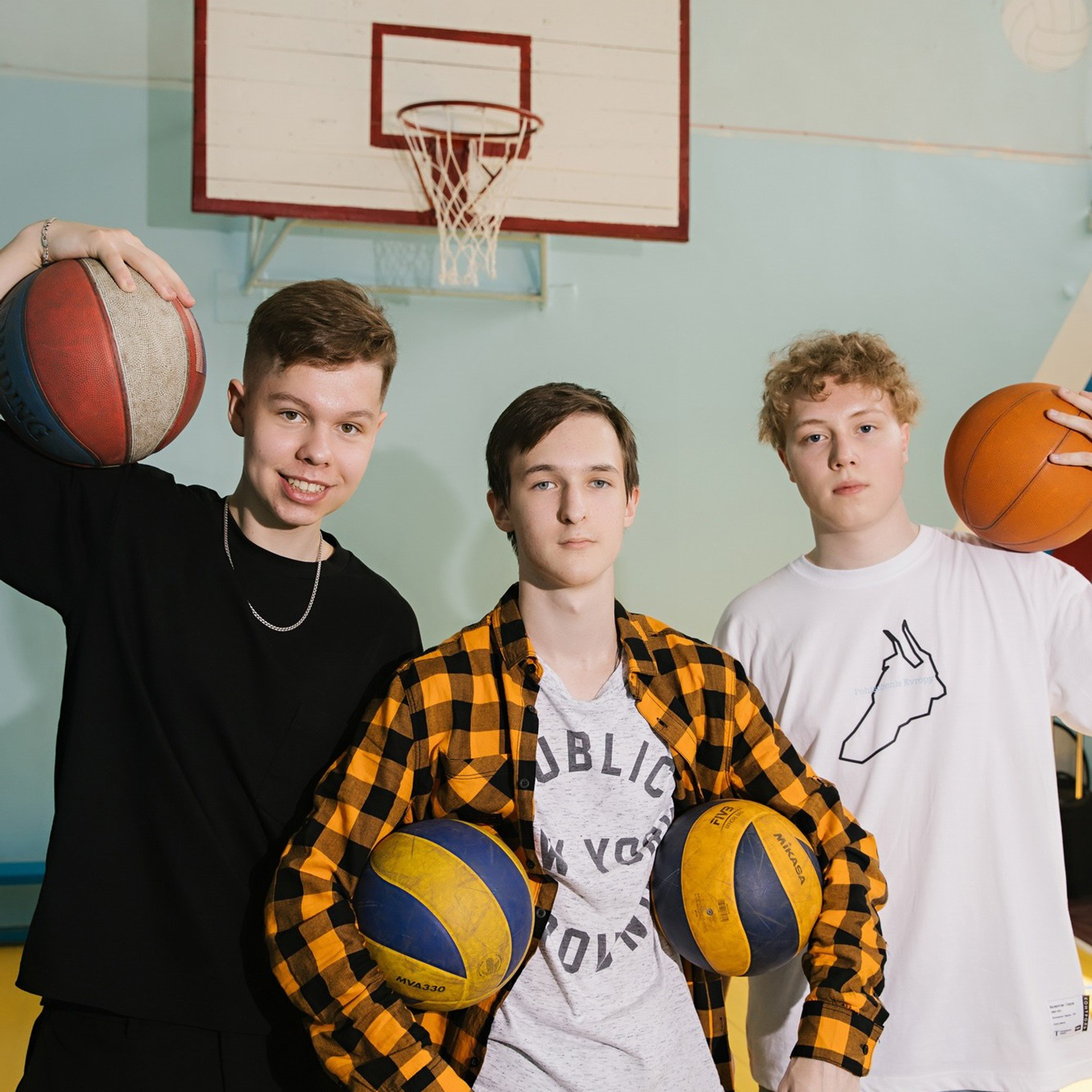 Съемка для выпускников старших классов – профессиональные фото  школьников 10-11 классов. Школьная съемка и создание выпускных альбомов в Нижнем Новгороде