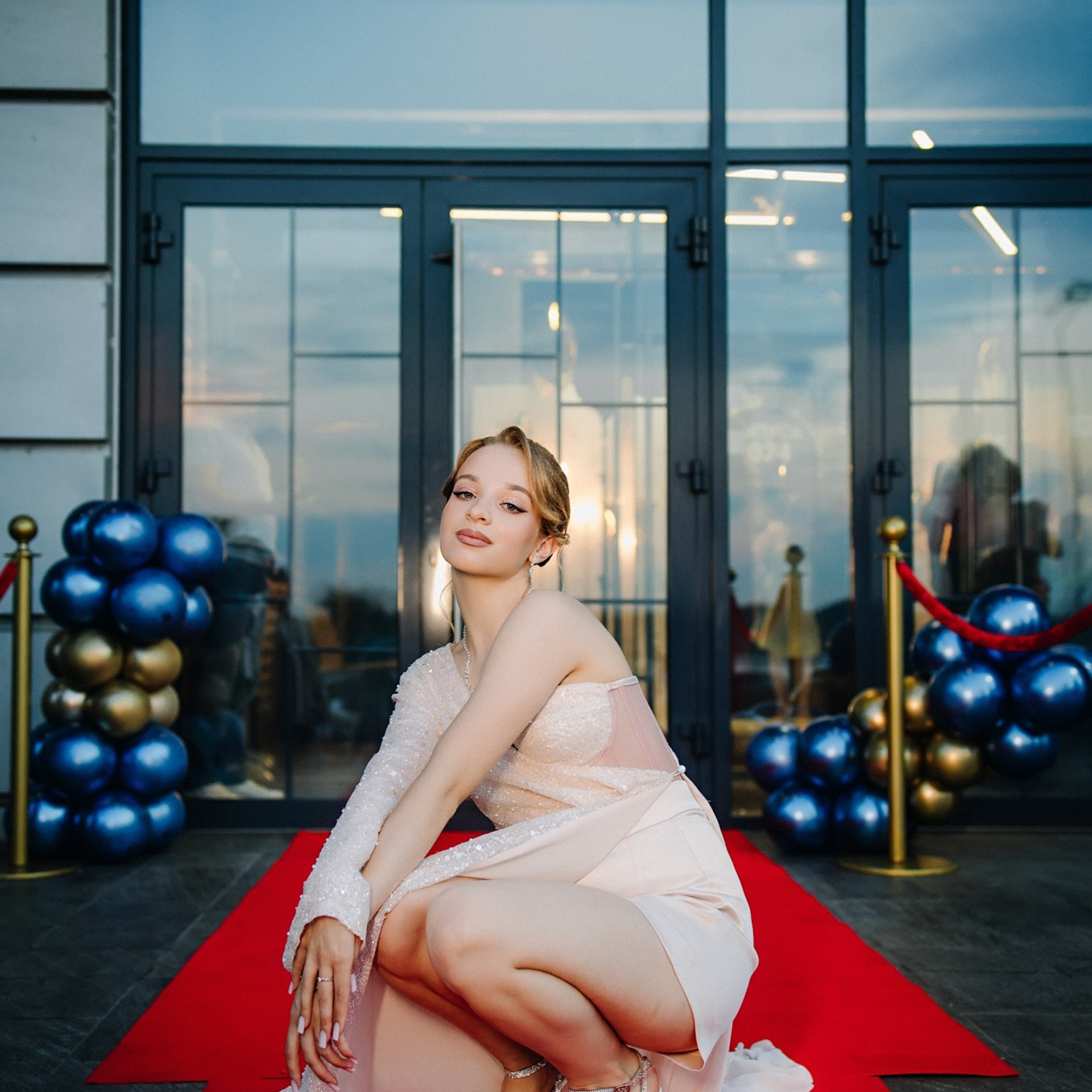 Выпускная фотосессия | Репортаж и съемка на фотозоне. Школьная съемка и создание выпускных альбомов в Нижнем Новгороде