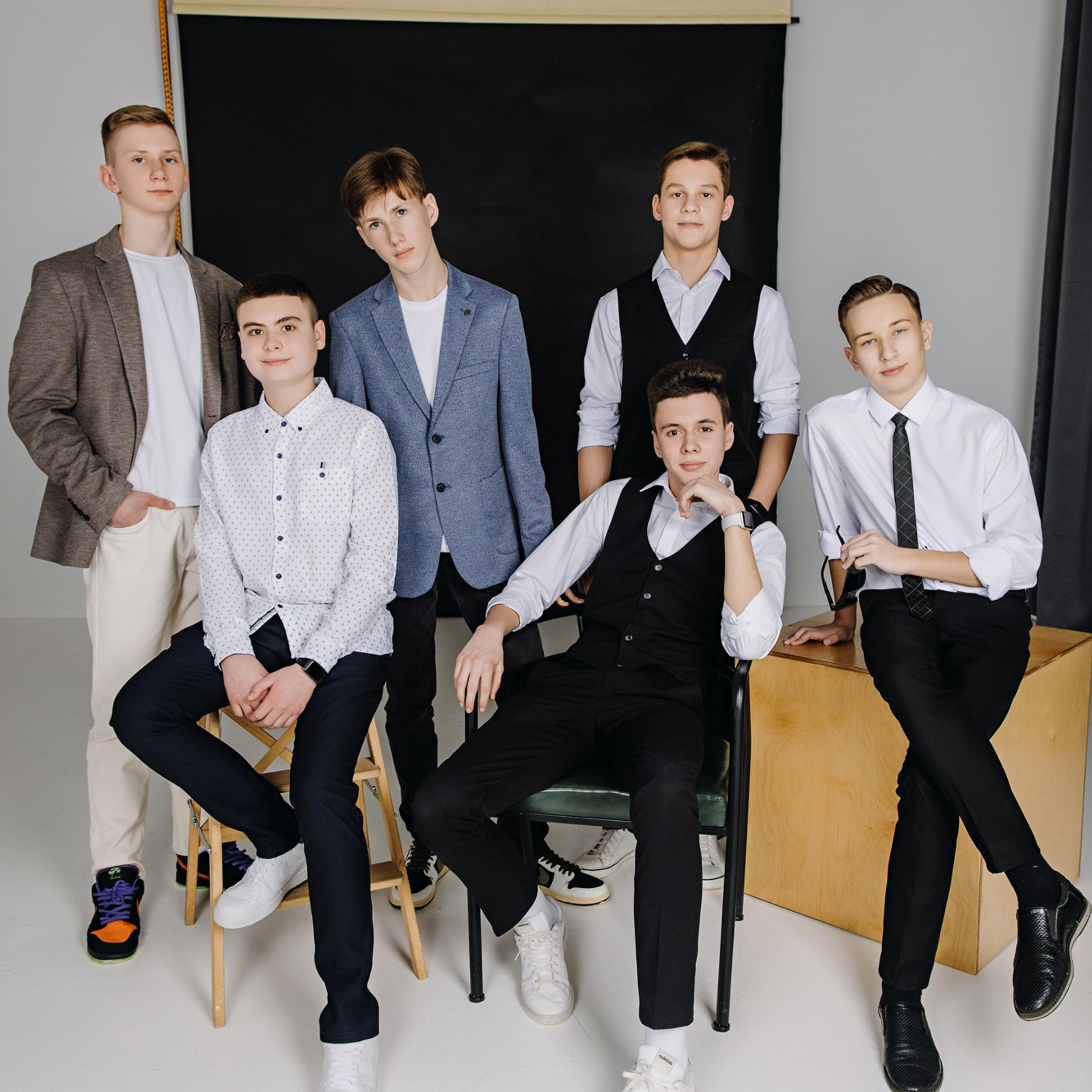 Съемка для выпускников старших классов – профессиональные фото  школьников 10-11 классов. Школьная съемка и создание выпускных альбомов в Нижнем Новгороде