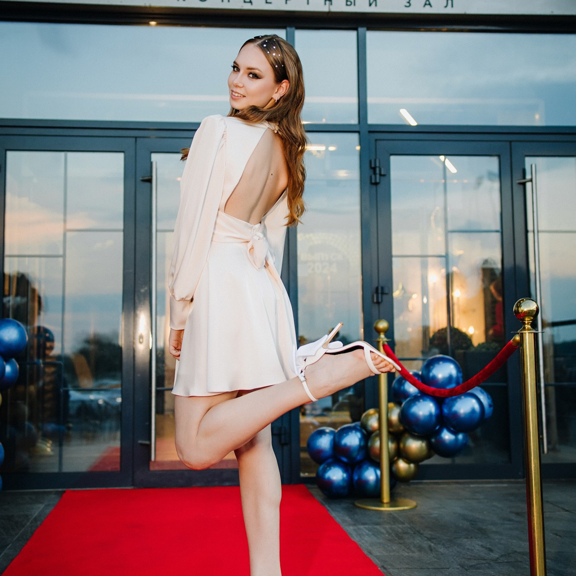 Выпускная фотосессия | Репортаж и съемка на фотозоне. Школьная съемка и создание выпускных альбомов в Нижнем Новгороде