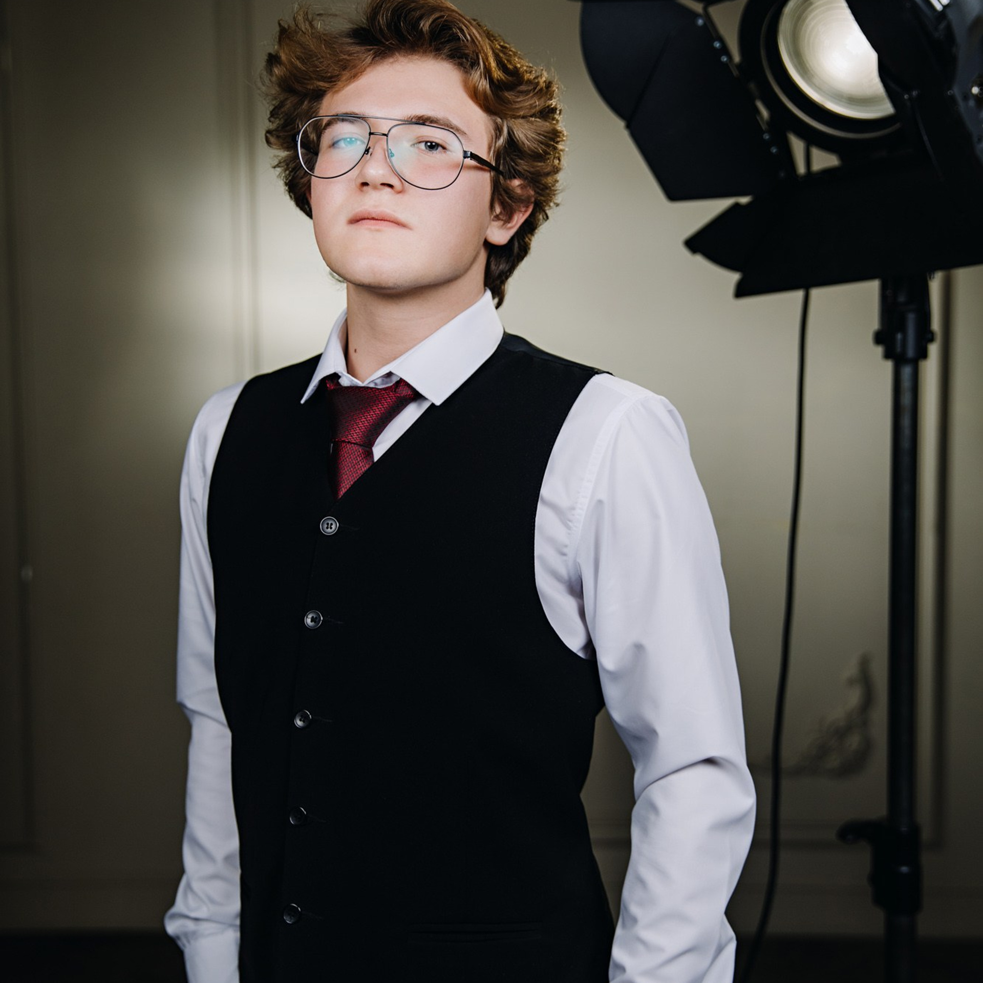 Съемка для выпускников старших классов – профессиональные фото  школьников 10-11 классов. Школьная съемка и создание выпускных альбомов в Нижнем Новгороде