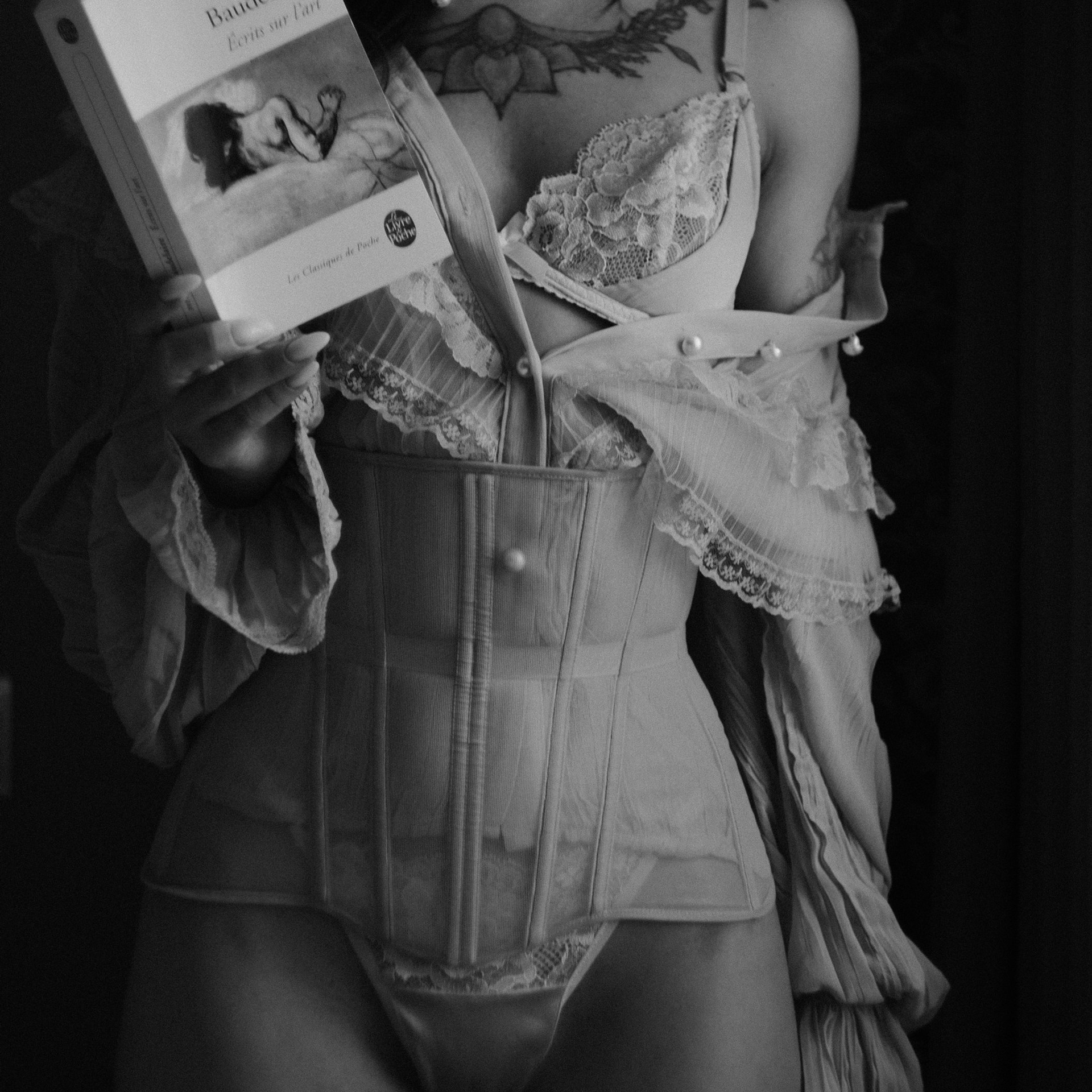 Отзывы. Ню фотограф в Москве и Новосибирске. Дарья Somnium