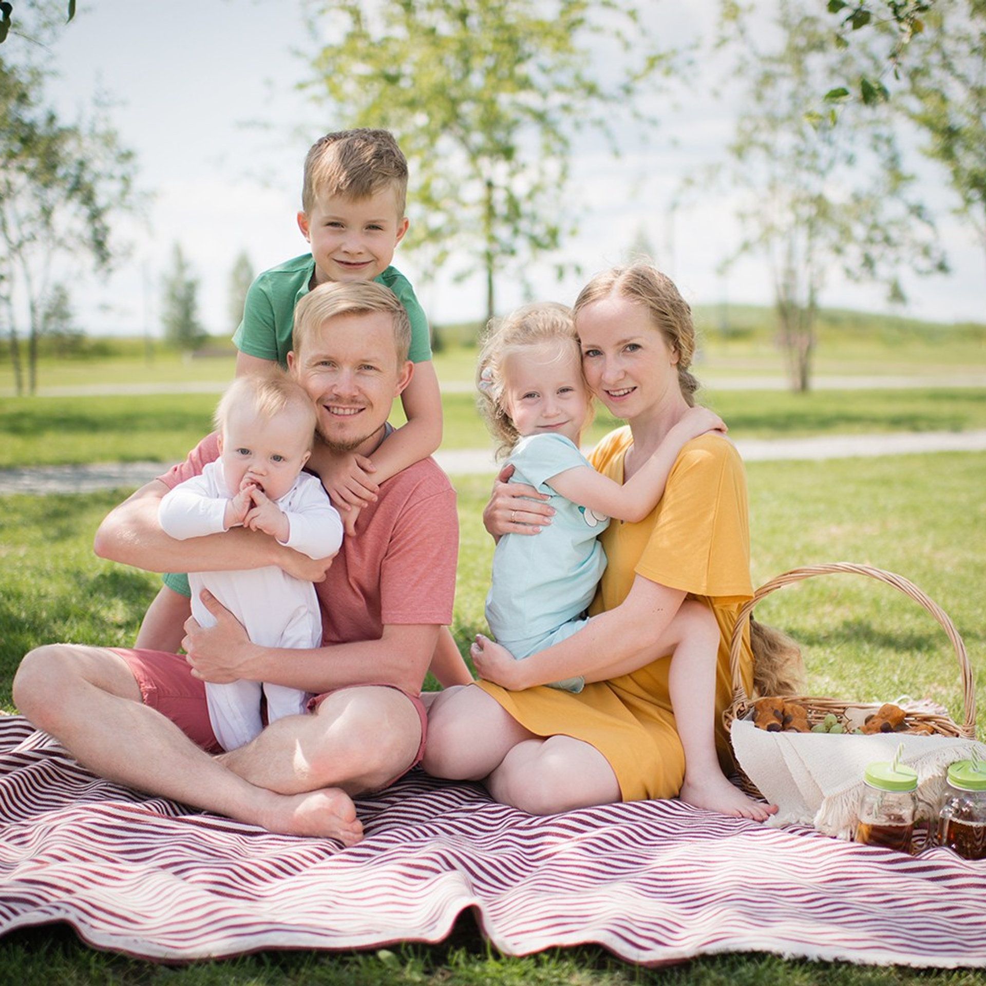 АКЦИЯ | ФОТОСЕССИЯ В СОЛНЕЧНОМ. Фотограф в Екатеринбурге | Портреты, семейные съемки, лайфстайл