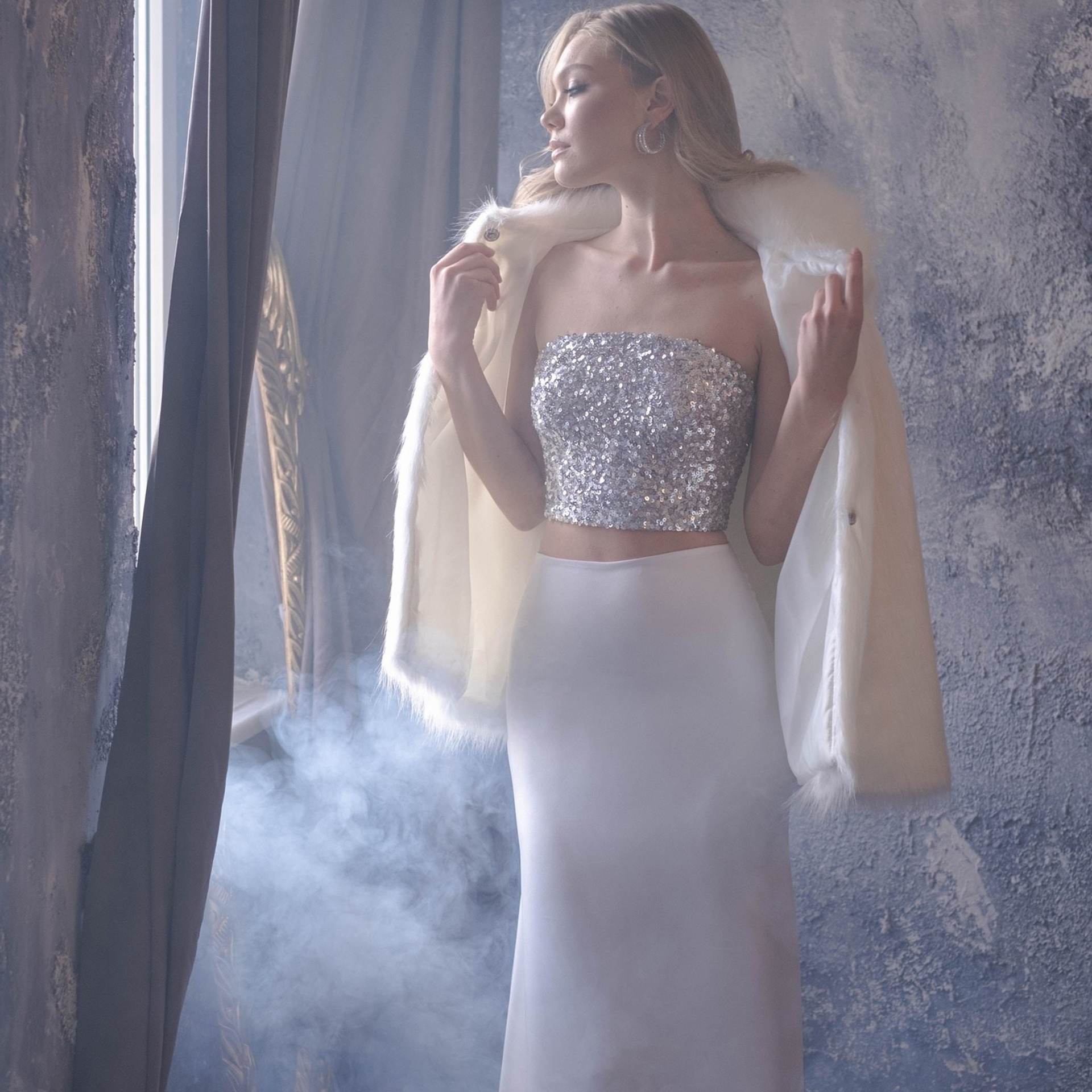 - фотосессии в эксклюзивных образах в  СПб и Москве. Фотограф Облако Александра