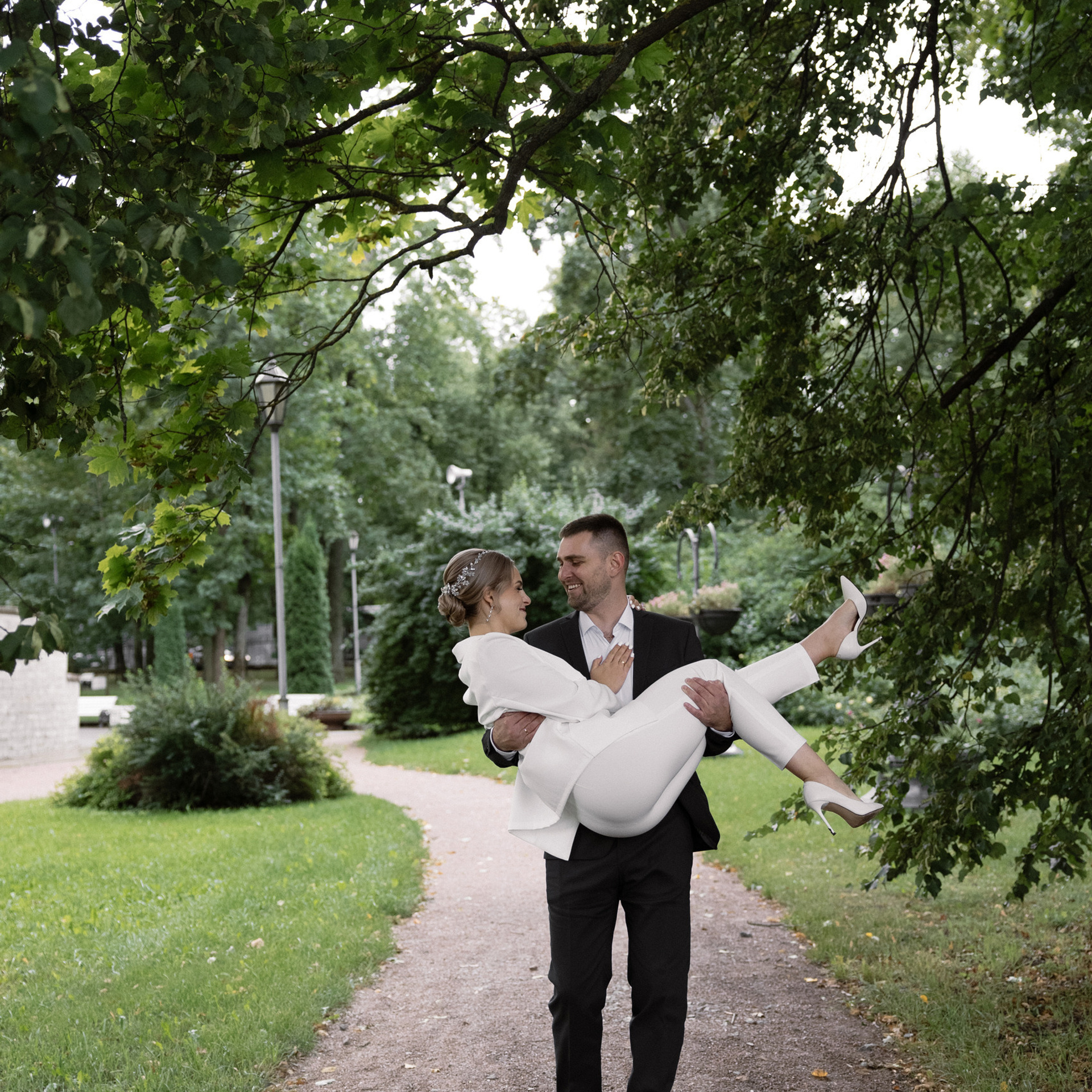 FEEDBACK. Galina and Nikita Bykovets, a wedding photographer and videographer duo in Germany