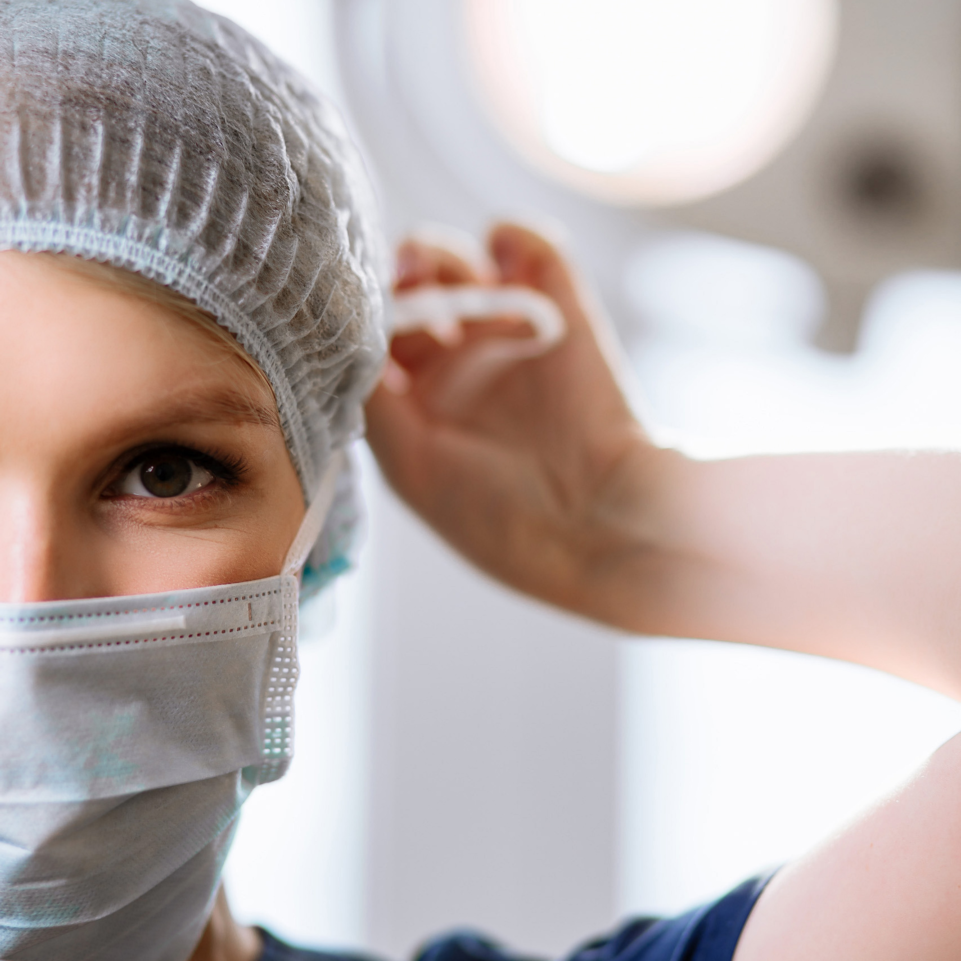 Портрет врача в хирургическом костюме, фотограф Ксения Сытина