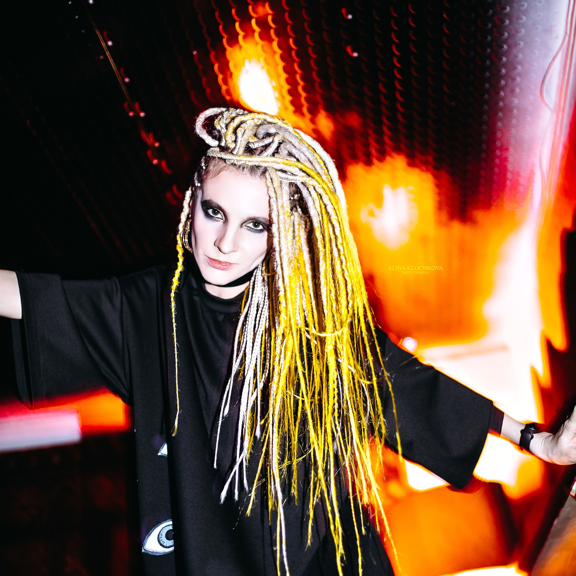 Студийная — презентация одежды [3 образа]