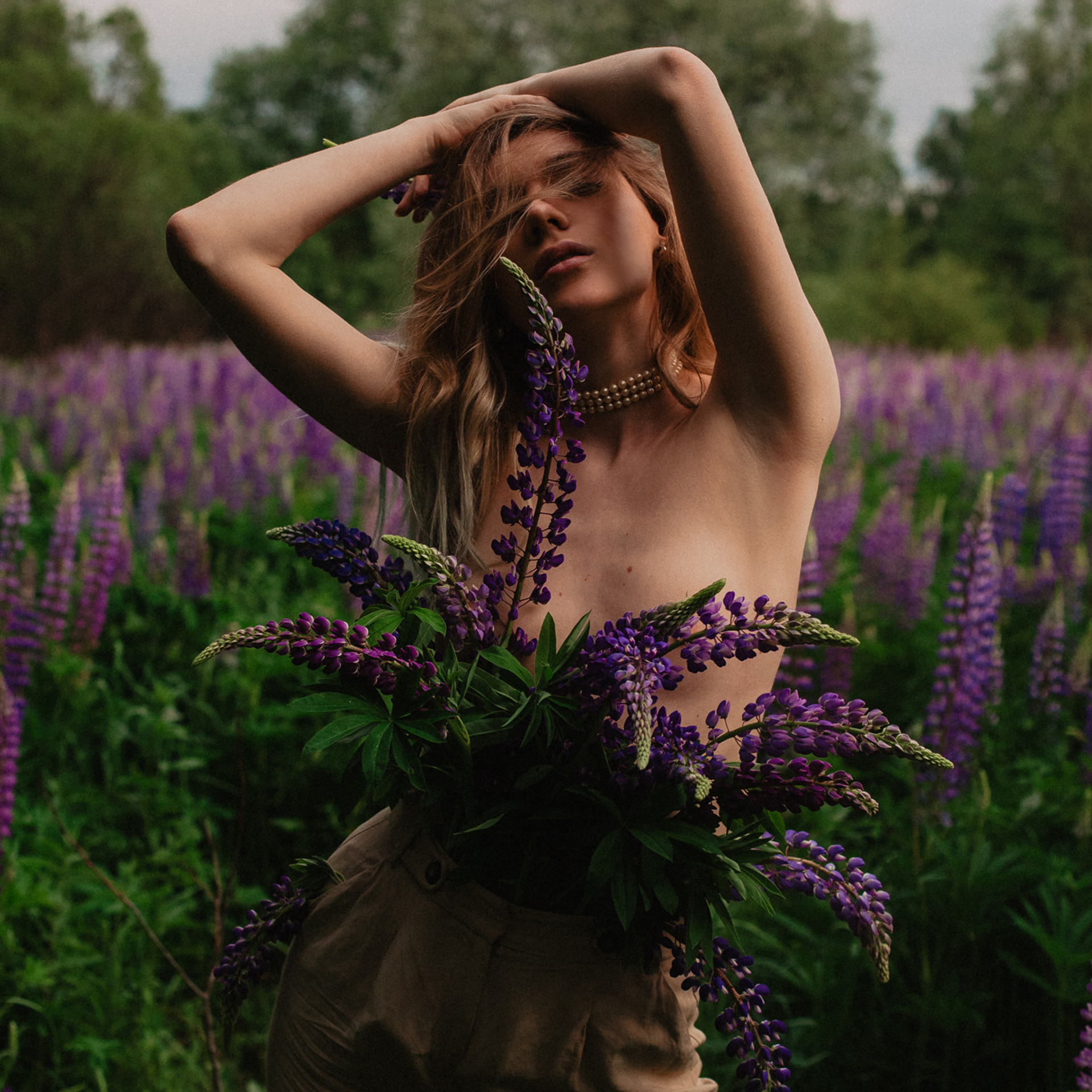 Катя. Люпины