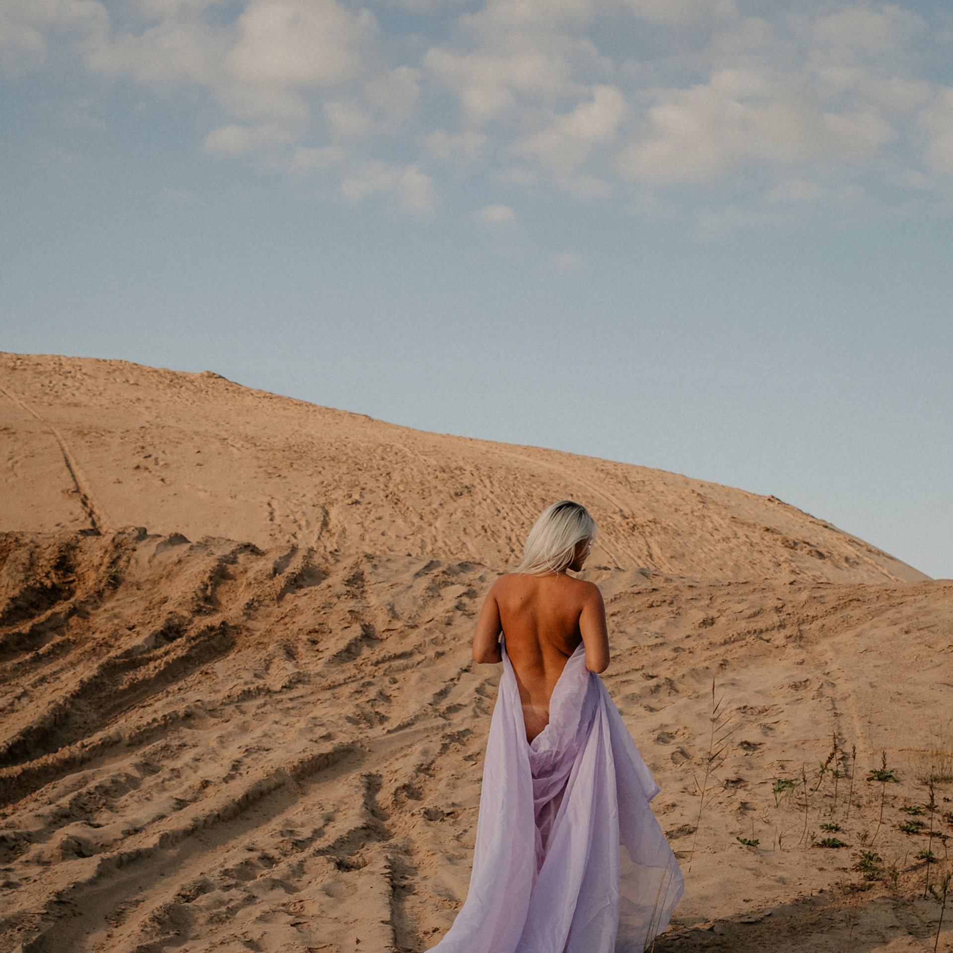 Юля. Карьеры