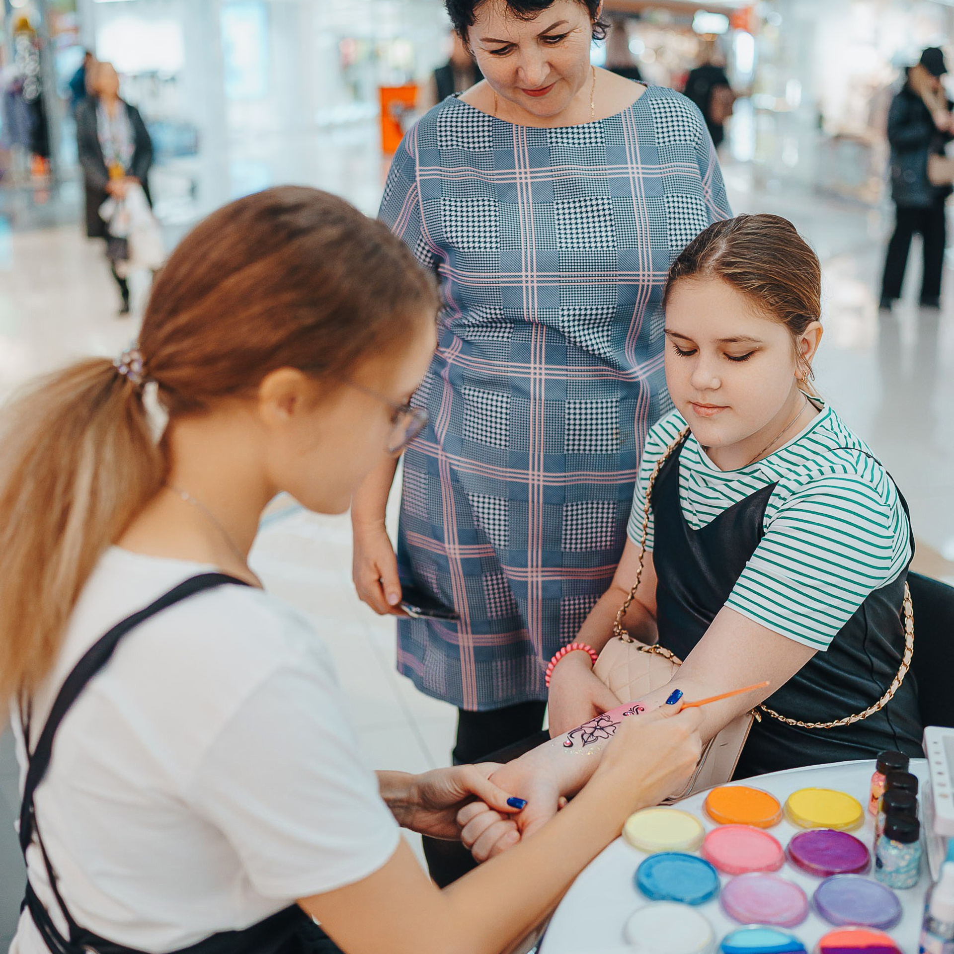 Совкомбанк Халва промо. Репортажный (Event) фотограф в Барнауле | Даниил Маркин | Качество и вайб