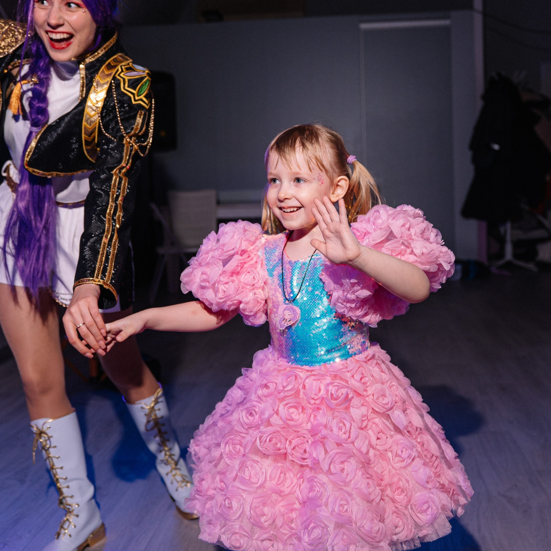 Юла — День рождения Софьи. Репортажный (Event) фотограф в Барнауле | Даниил Маркин | Качество и вайб