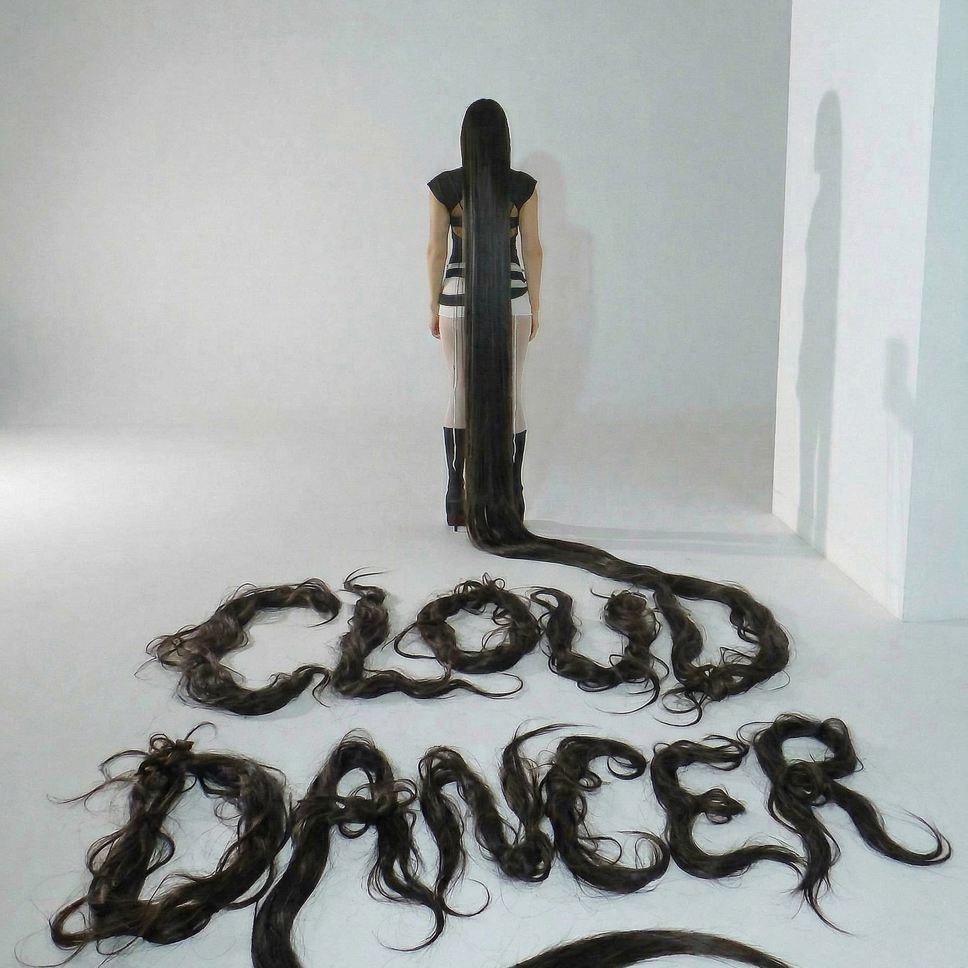 CLOUD DANCER