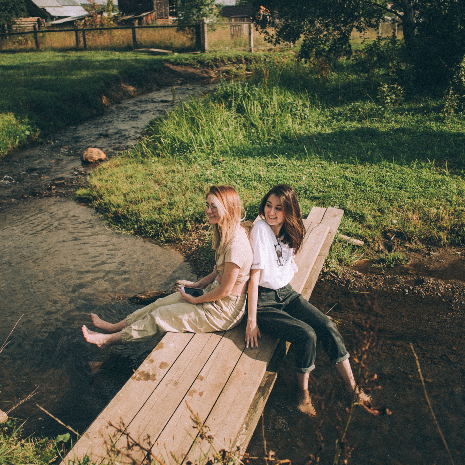 Юля и&nbsp;Лола