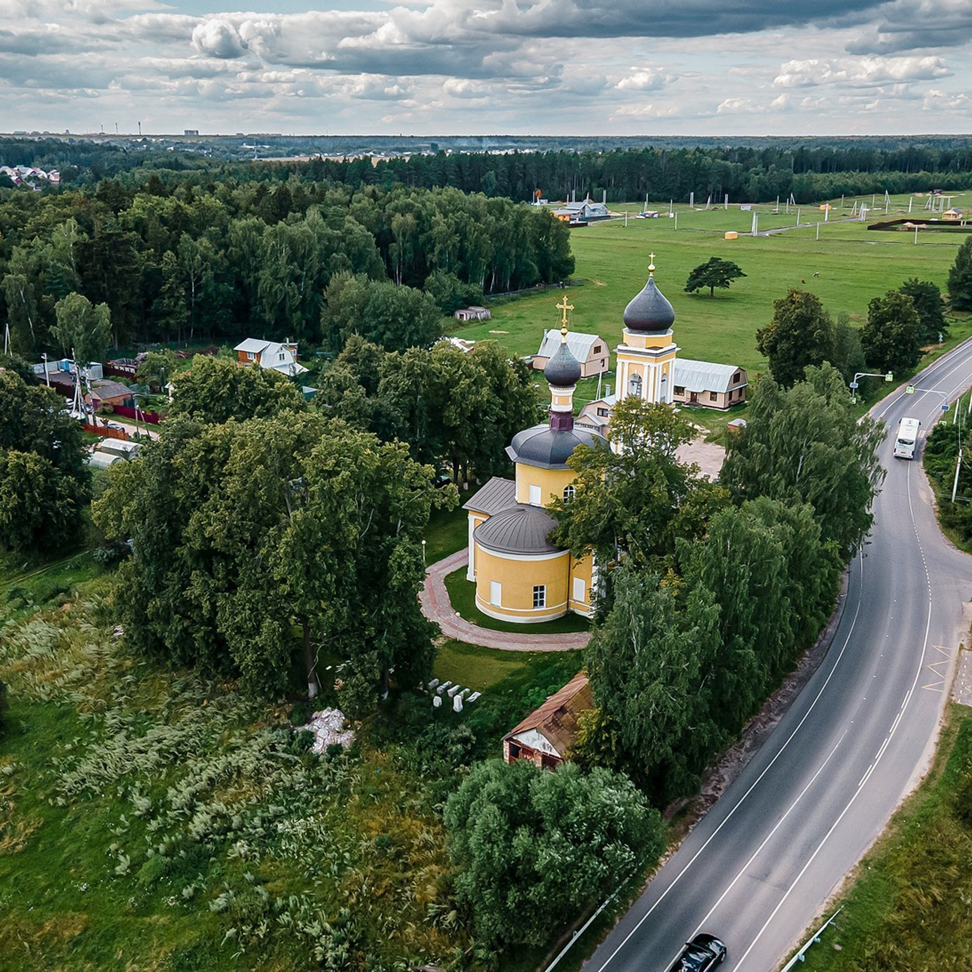 Крещение и выписка из роддома. Контент съемка под ключ. Световое шоу / Москва и Мо