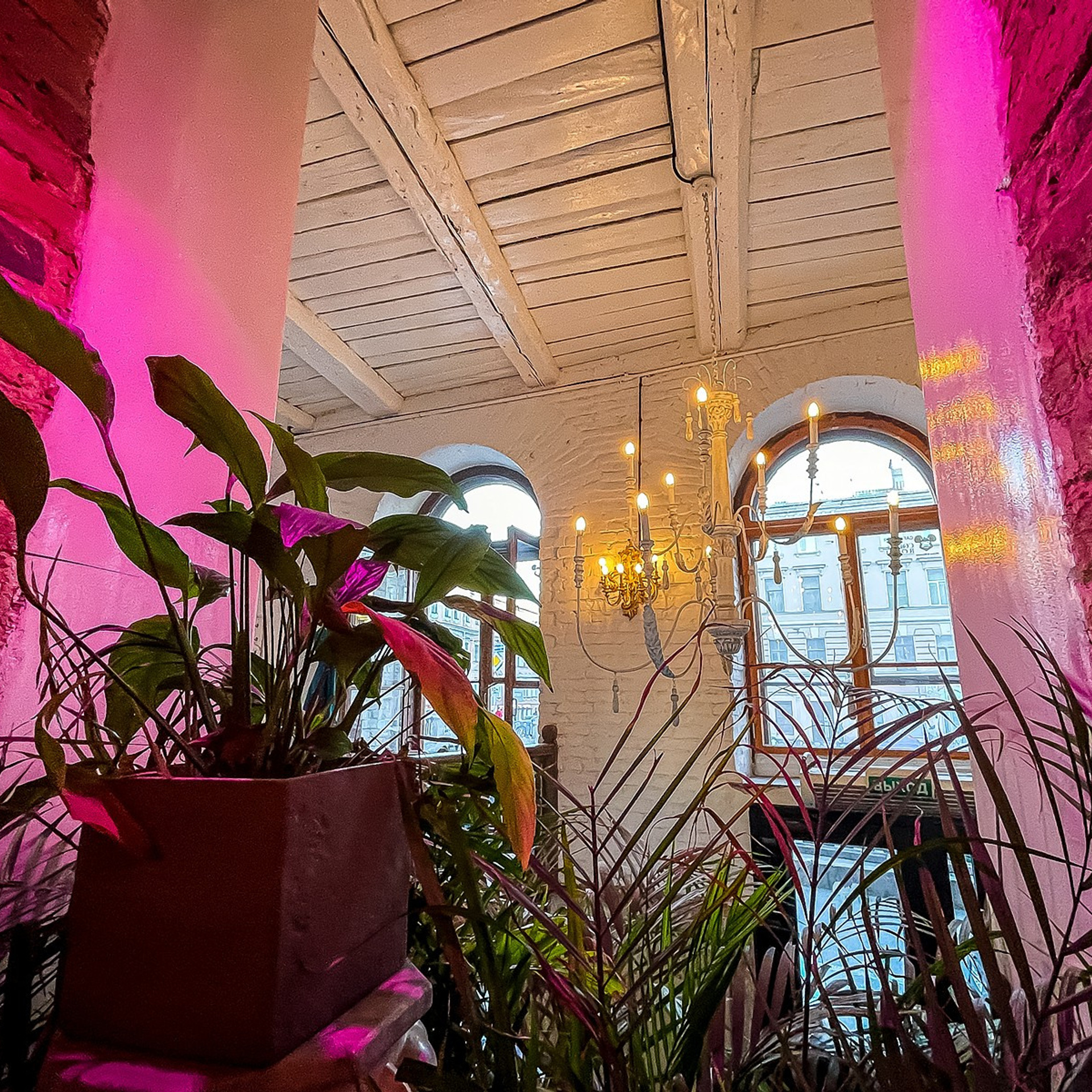 Съемка недвижисть и интерьеры. Контент съемка под ключ. Световое шоу / Москва и Мо