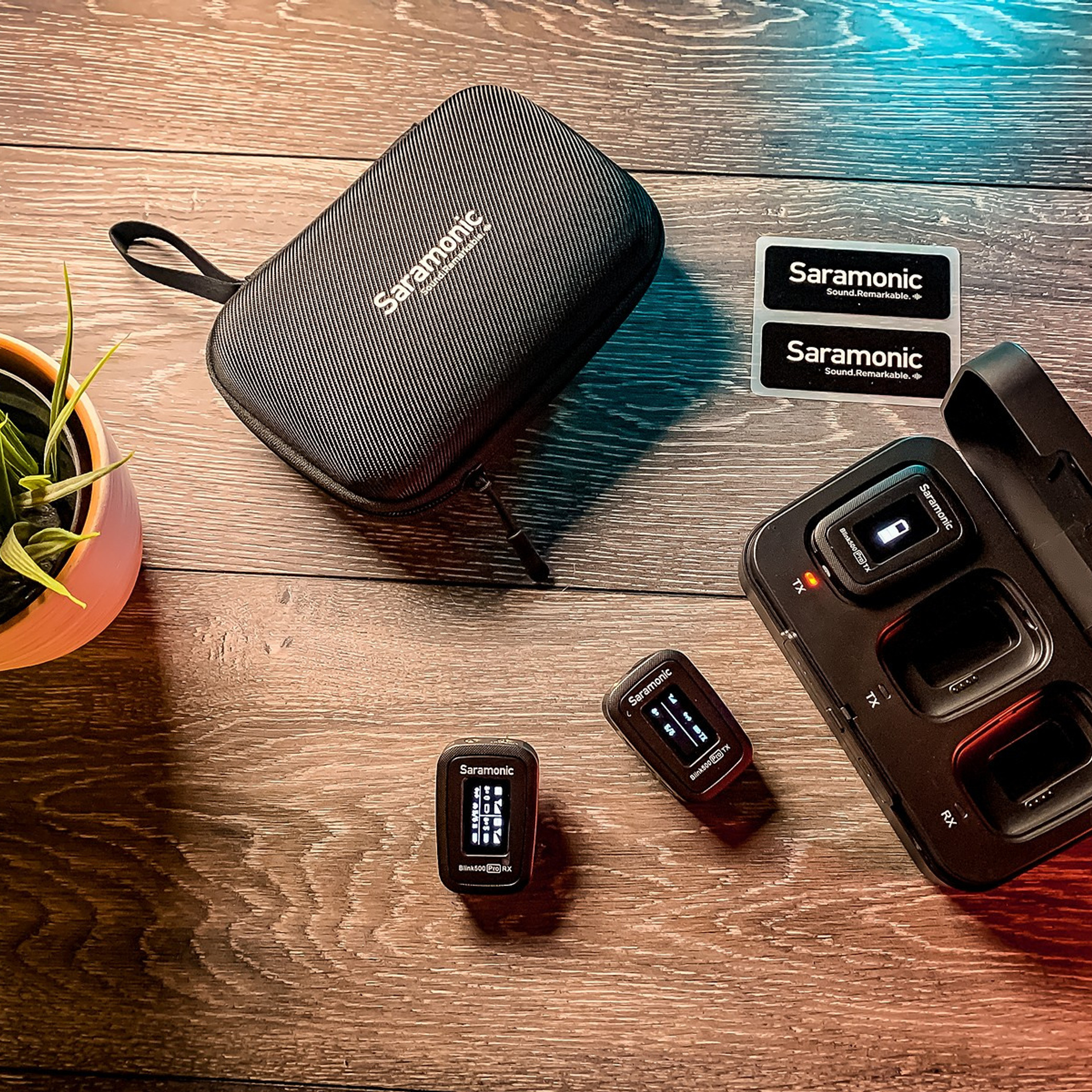 Рекламная съемка и маркетплейс. Контент съемка под ключ. Световое шоу / Москва и Мо