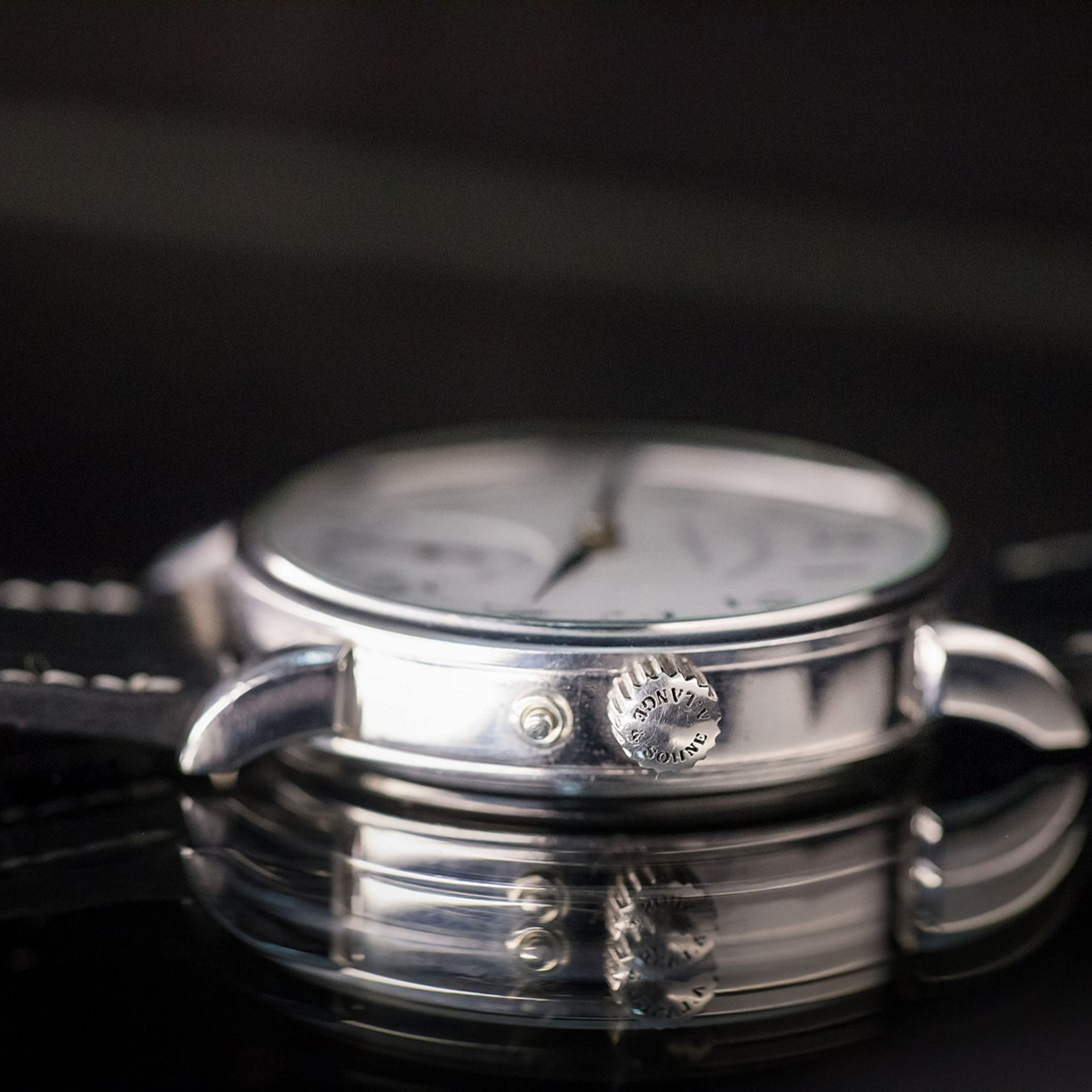 Предметная съемка. Контент съемка под ключ. Световое шоу / Москва и Мо