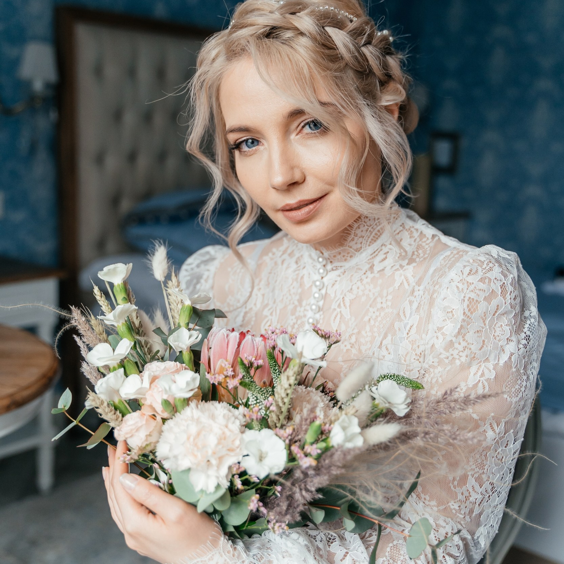 Свадебная история. Контент съемка под ключ. Световое шоу / Москва и Мо