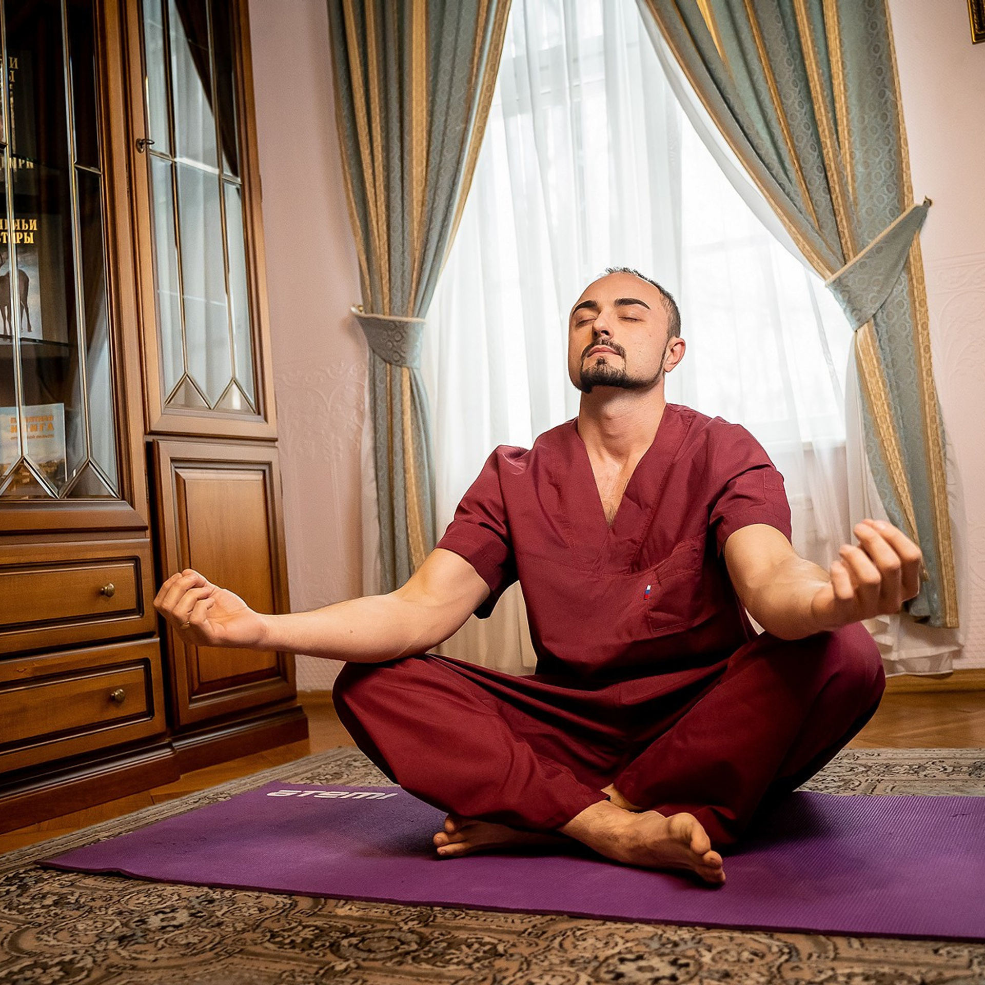 Съемка в студии. Контент съемка под ключ. Световое шоу / Москва и Мо