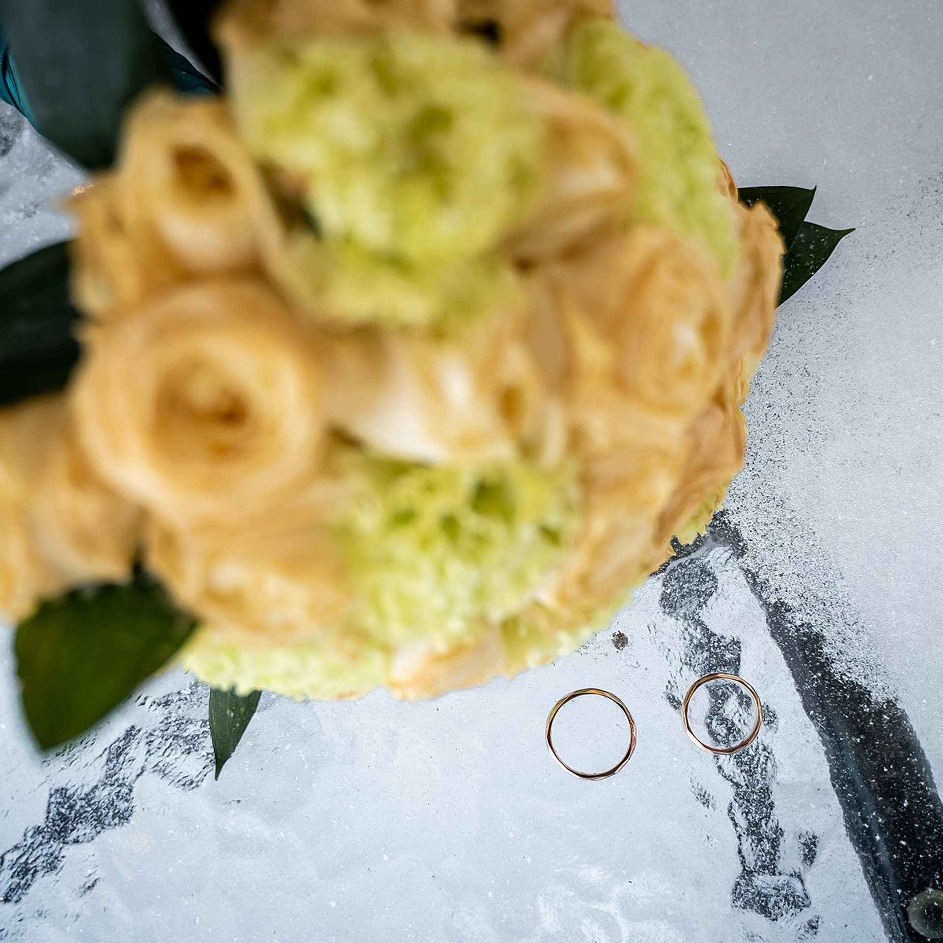 Свадебная история. Контент съемка под ключ. Световое шоу / Москва и Мо