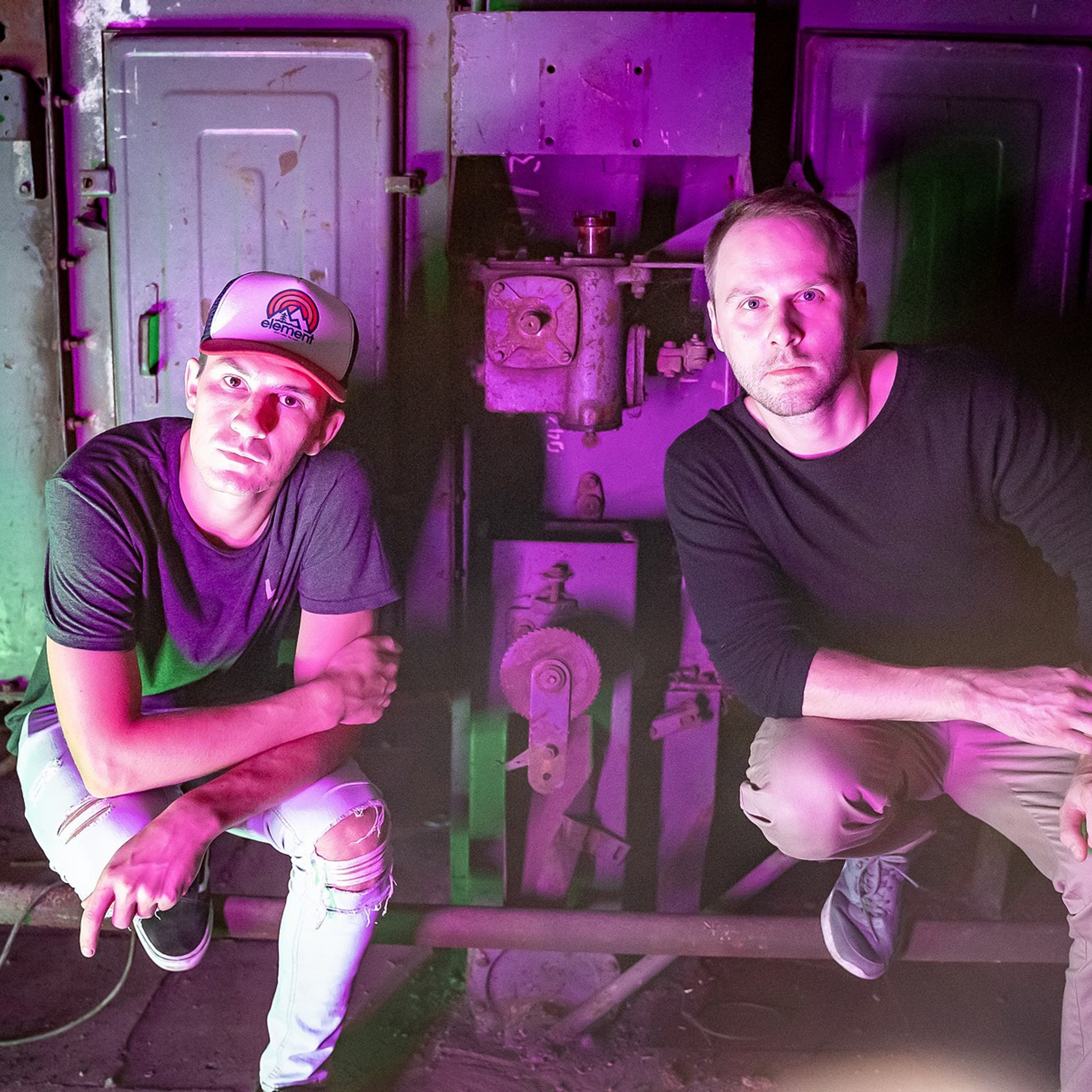 Съемка в студии. Контент съемка под ключ. Световое шоу / Москва и Мо