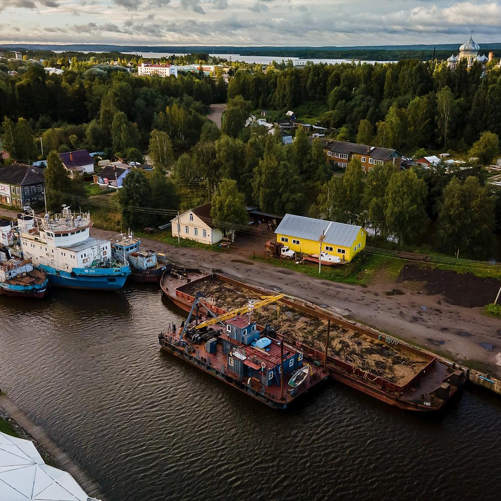 Съемка с квадрокоптера. Контент съемка под ключ. Световое шоу / Москва и Мо