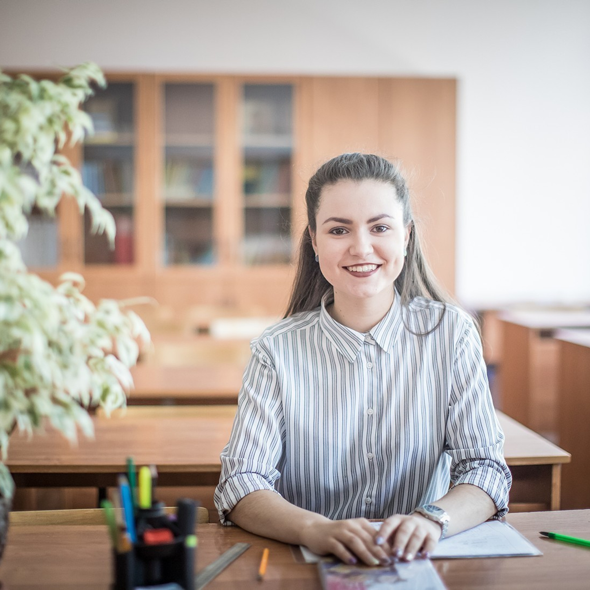 Съемка на выпускной альбом, школьный выпуск. Контент съемка под ключ. Световое шоу / Москва и Мо