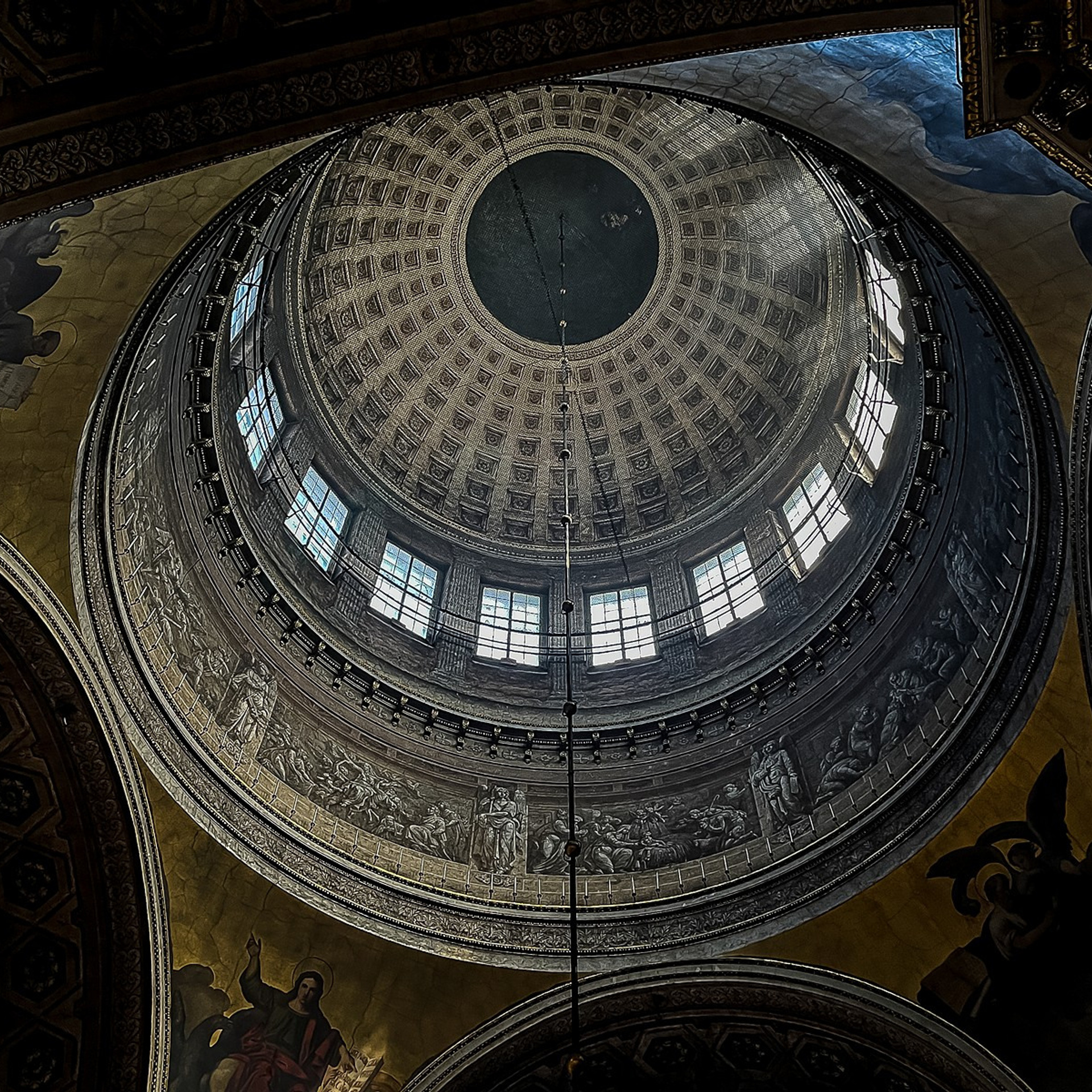 Съемка недвижисть и интерьеры. Контент съемка под ключ. Световое шоу / Москва и Мо