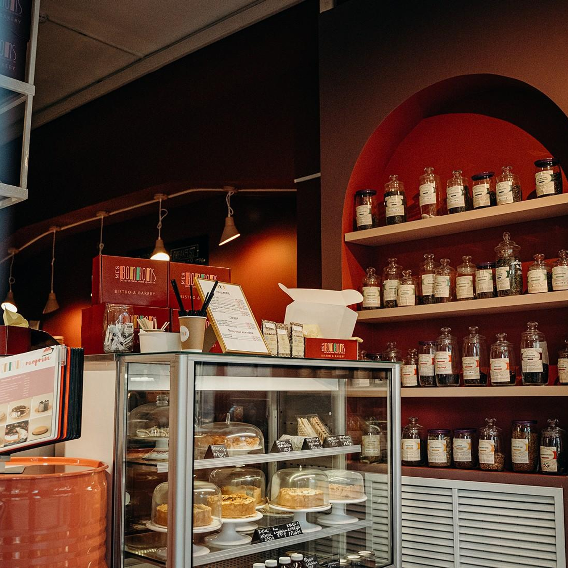 Съемка недвижисть и интерьеры. Контент съемка под ключ. Световое шоу / Москва и Мо