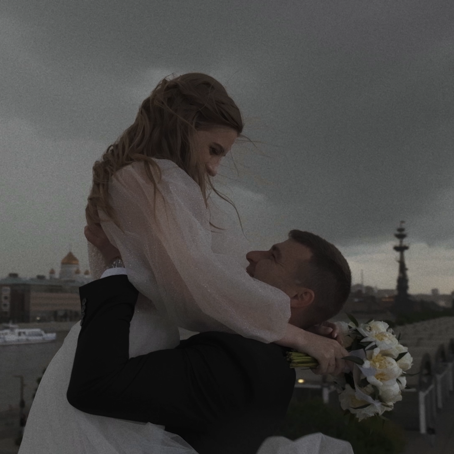 Отзывы о профессиональной свадебной видеосъёмке в Москве. Свадебный видеограф в Москве Максим Лобач-Граубергер