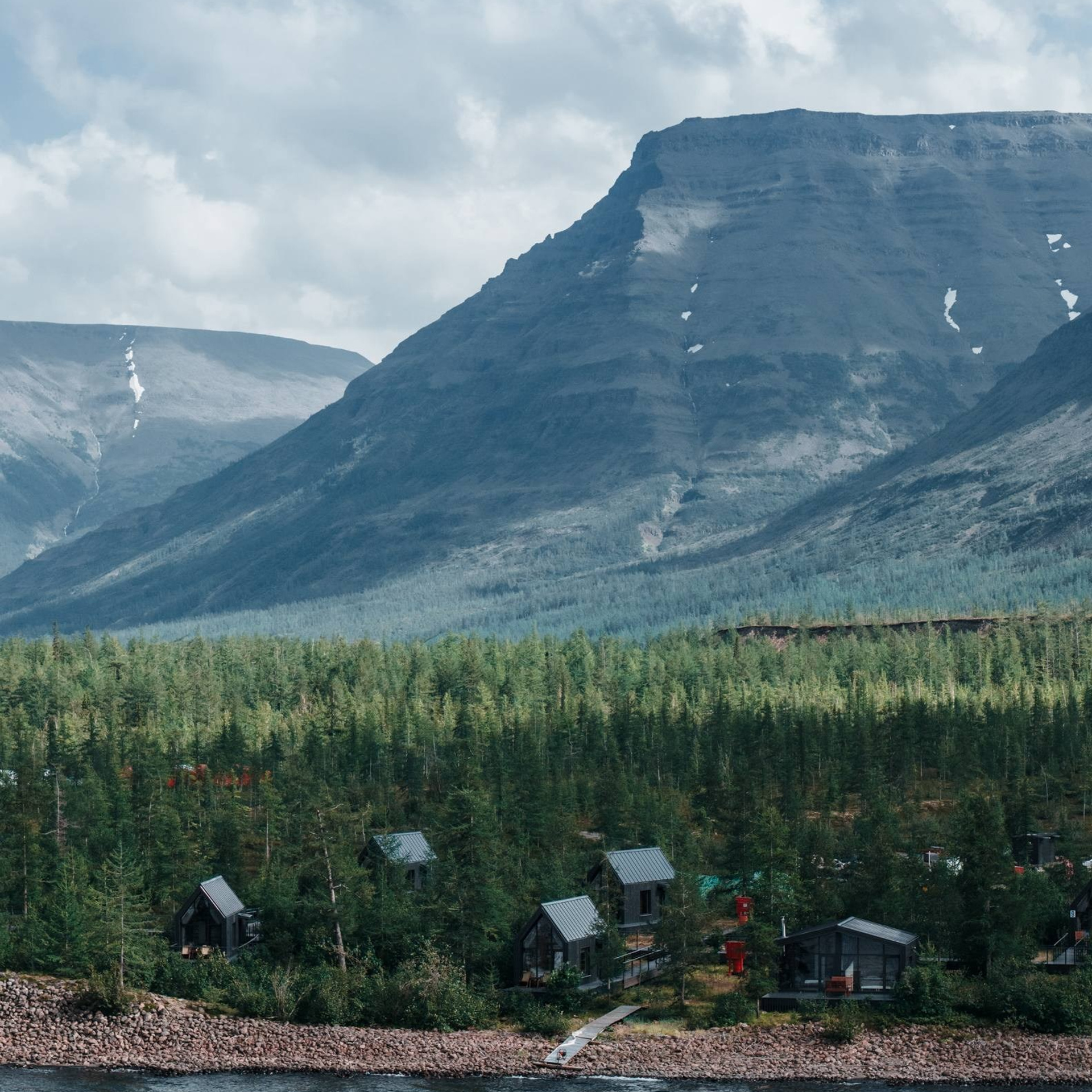 Тур на плато Путорана с вертолетом 2026 — в панорамных домиках