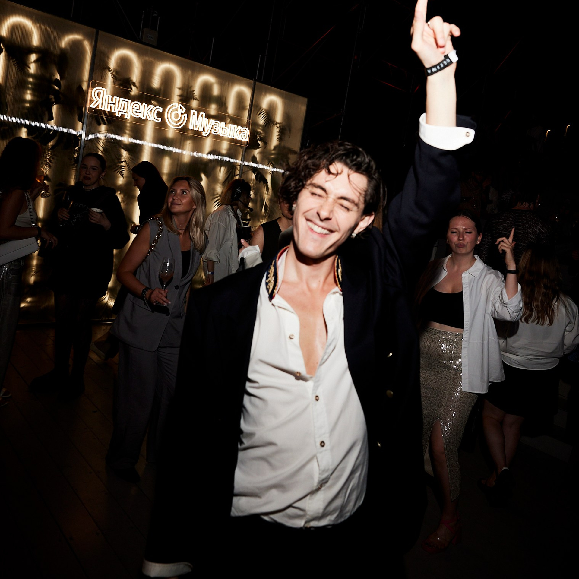 YANDEX МУЗЫКА х ULTIMA