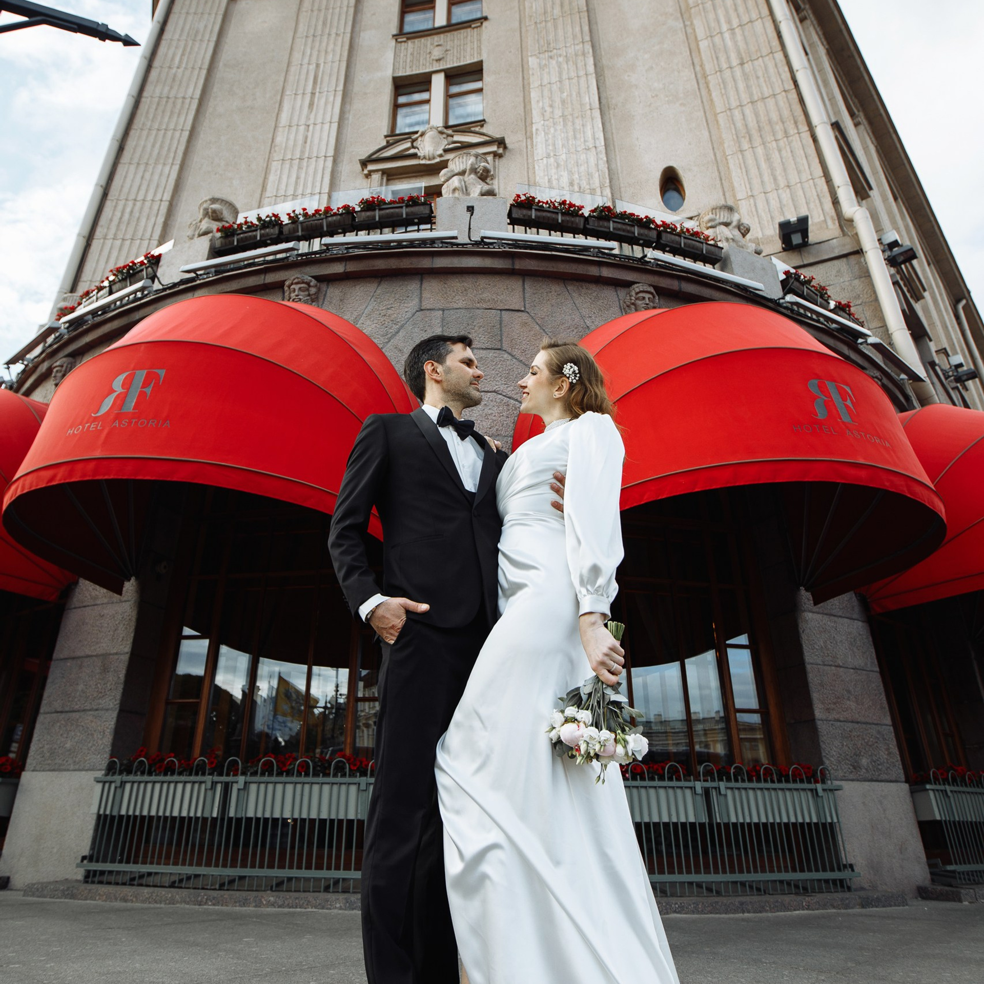 Хотим гулять и&nbsp;пить шампанское