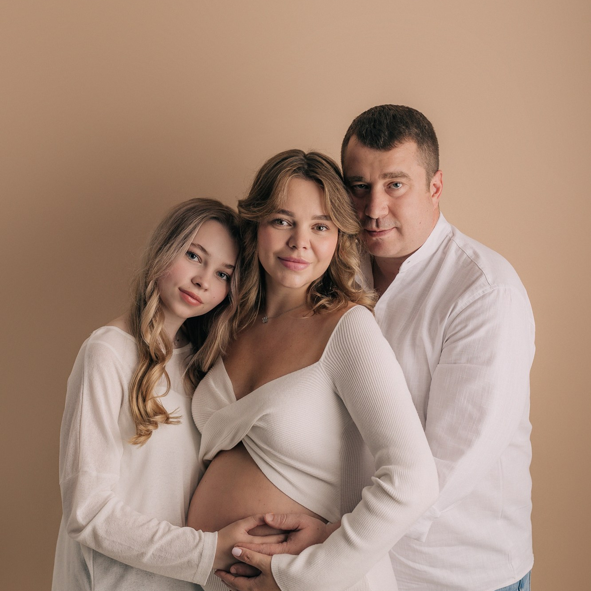 БЕРЕМЕННОСТЬ в мини-студии. Семейный фотограф новорождённых в Серпухове Юлия Новикова +79637785957