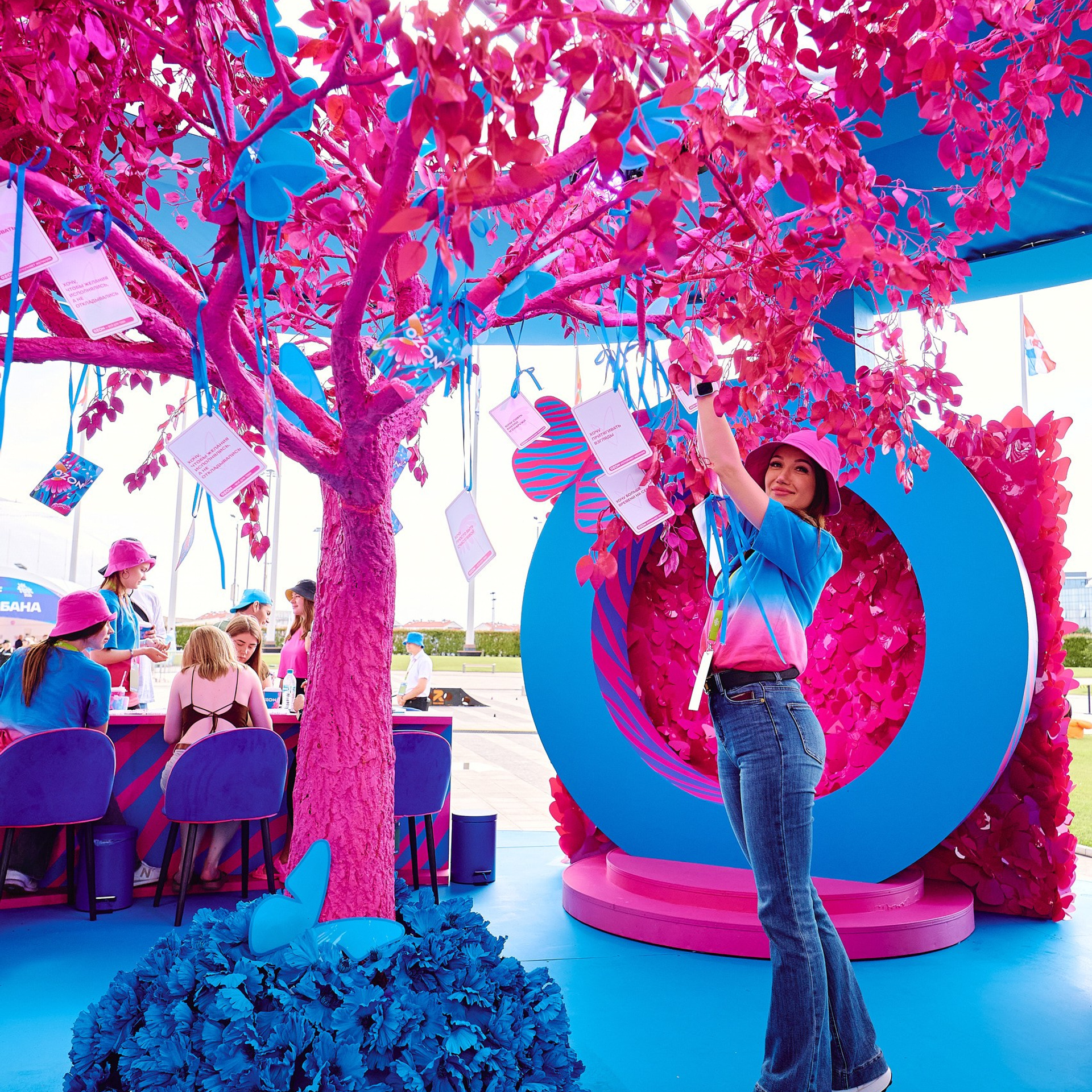 Стенд OZON на VK Fest. Фотограф Григорий Сотников