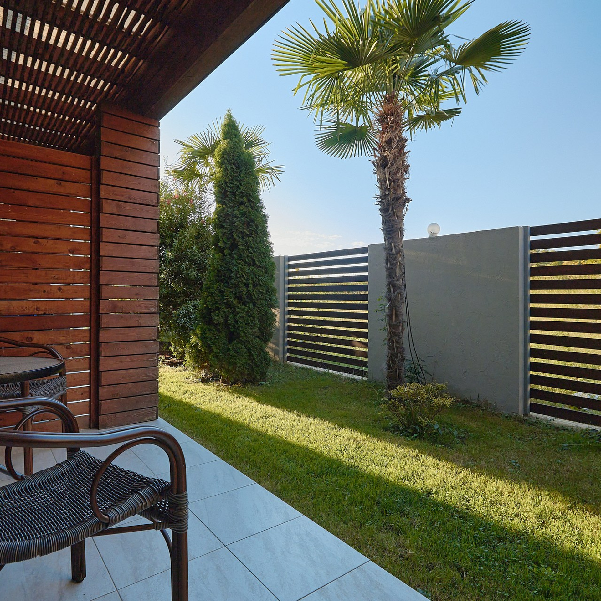 Отель «Аквамарин», Гагра, Абхазия. Фотограф Григорий Сотников