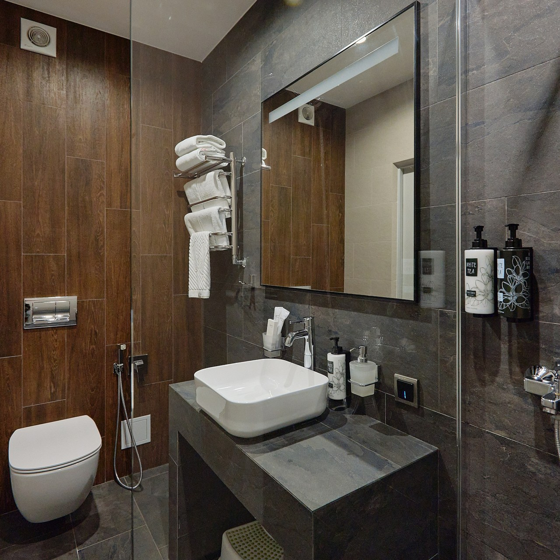 Отель «Аквамарин», Гагра, Абхазия. Фотограф Григорий Сотников