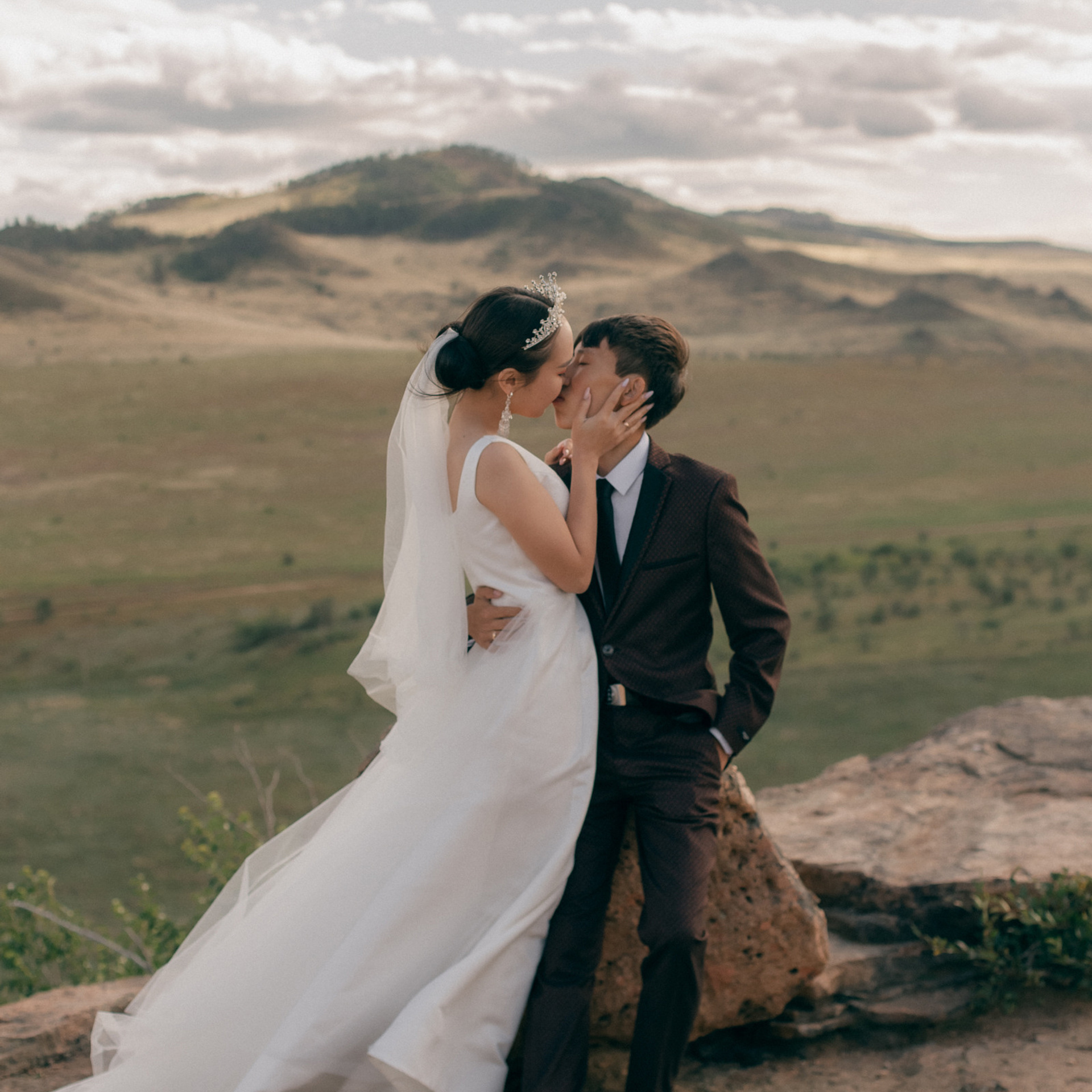 Бато и Анна